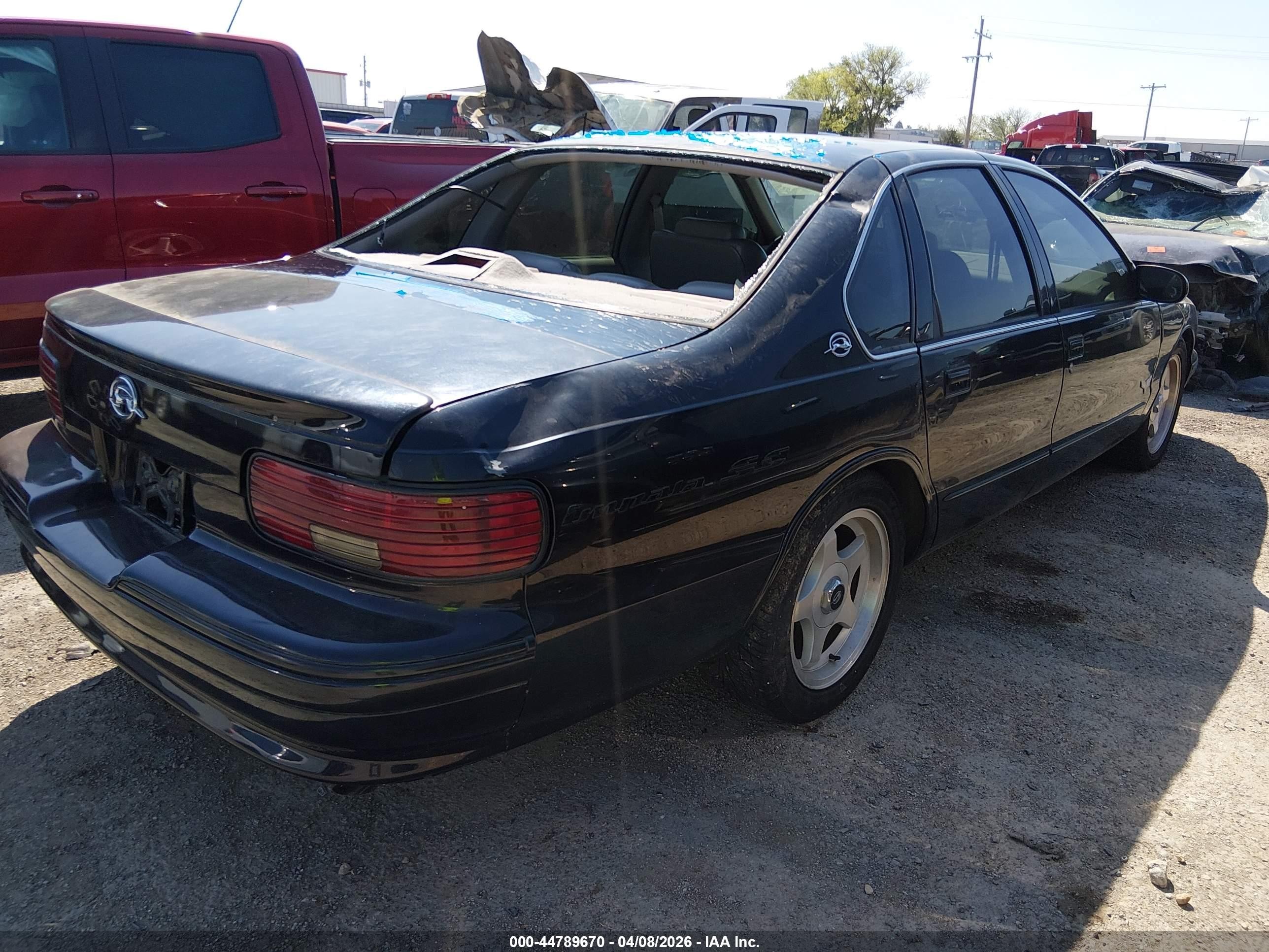 1996 Chevrolet Caprice / Impala Classic Ss Black vin: 1G1BL52P1TR119501