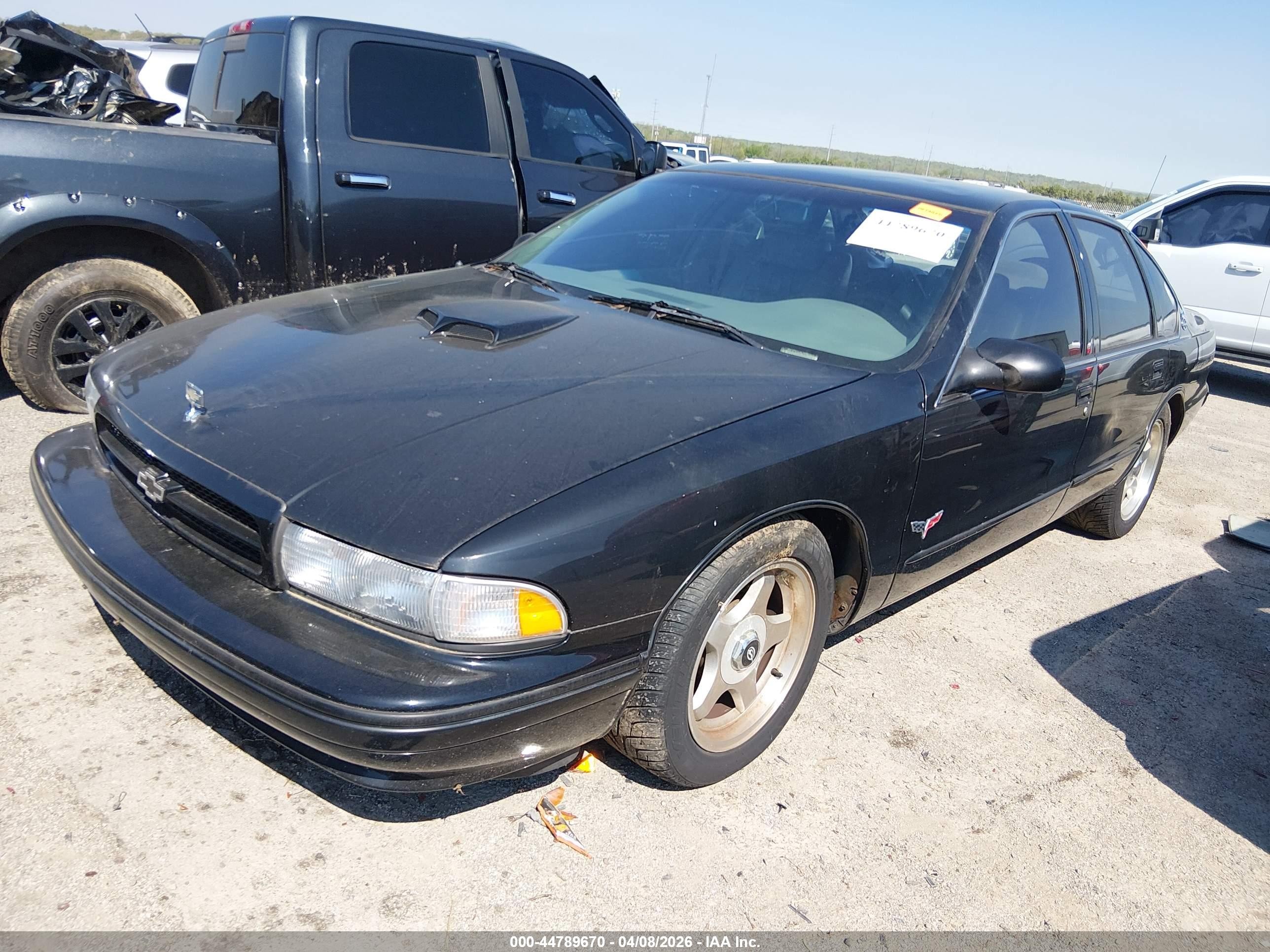 1996 Chevrolet Caprice / Impala Classic Ss Black vin: 1G1BL52P1TR119501