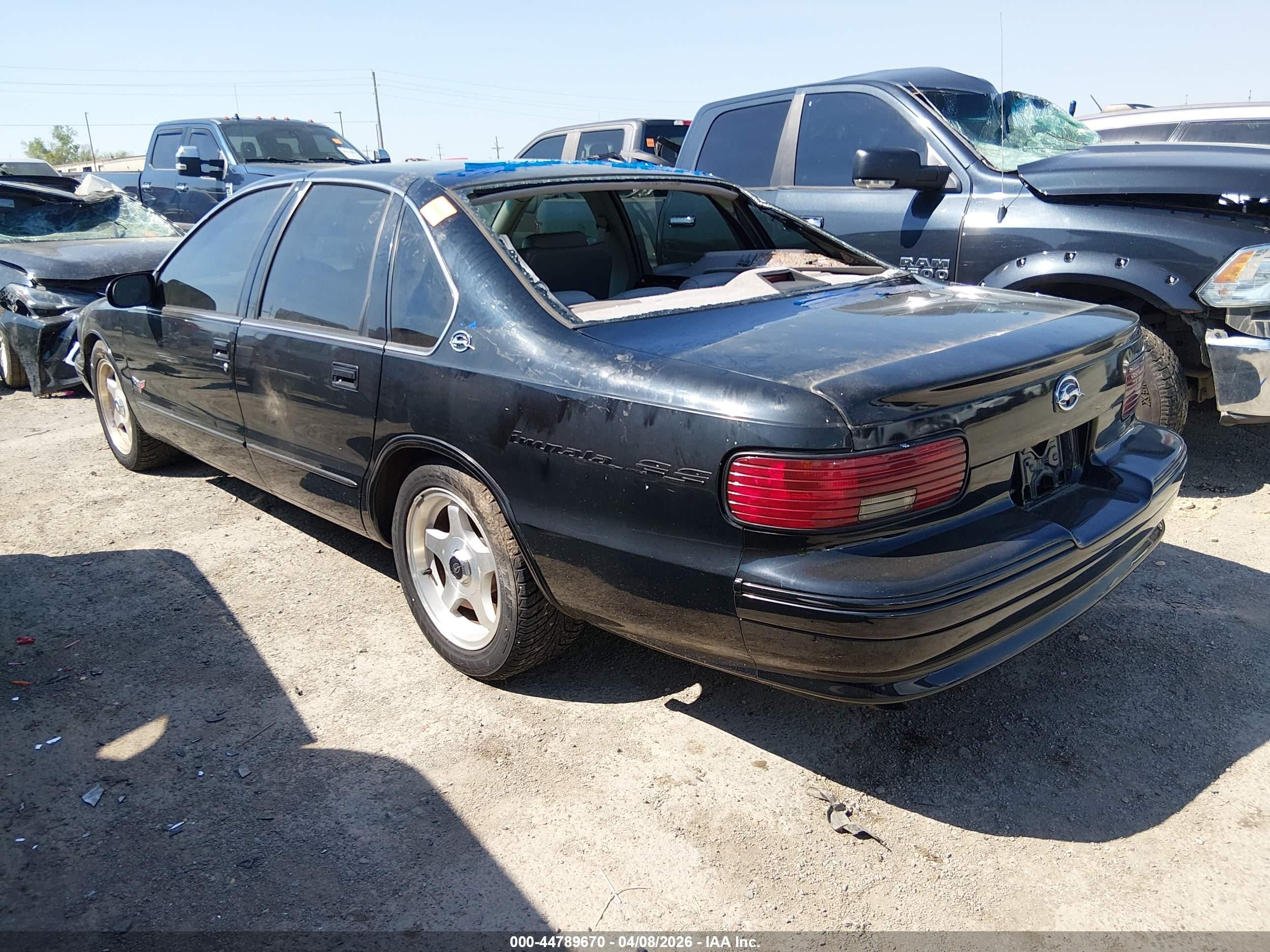 1996 Chevrolet Caprice / Impala Classic Ss Black vin: 1G1BL52P1TR119501