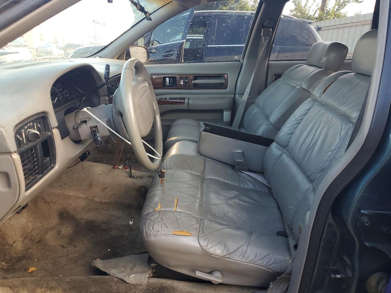 1996 Chevrolet Caprice / Impala Classic Ss Blue vin: 1G1BL52P1TR189192