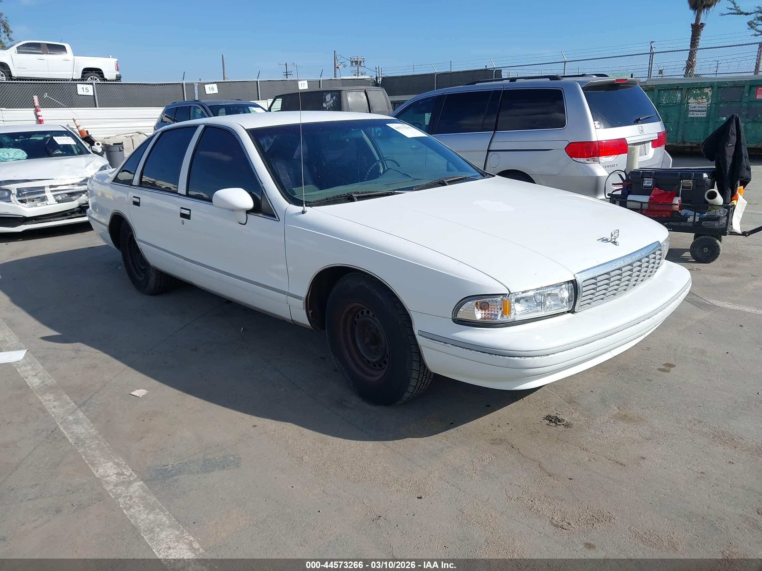 1994 Chevrolet Caprice Classic Белый vin: 1G1BL52P2RR188433