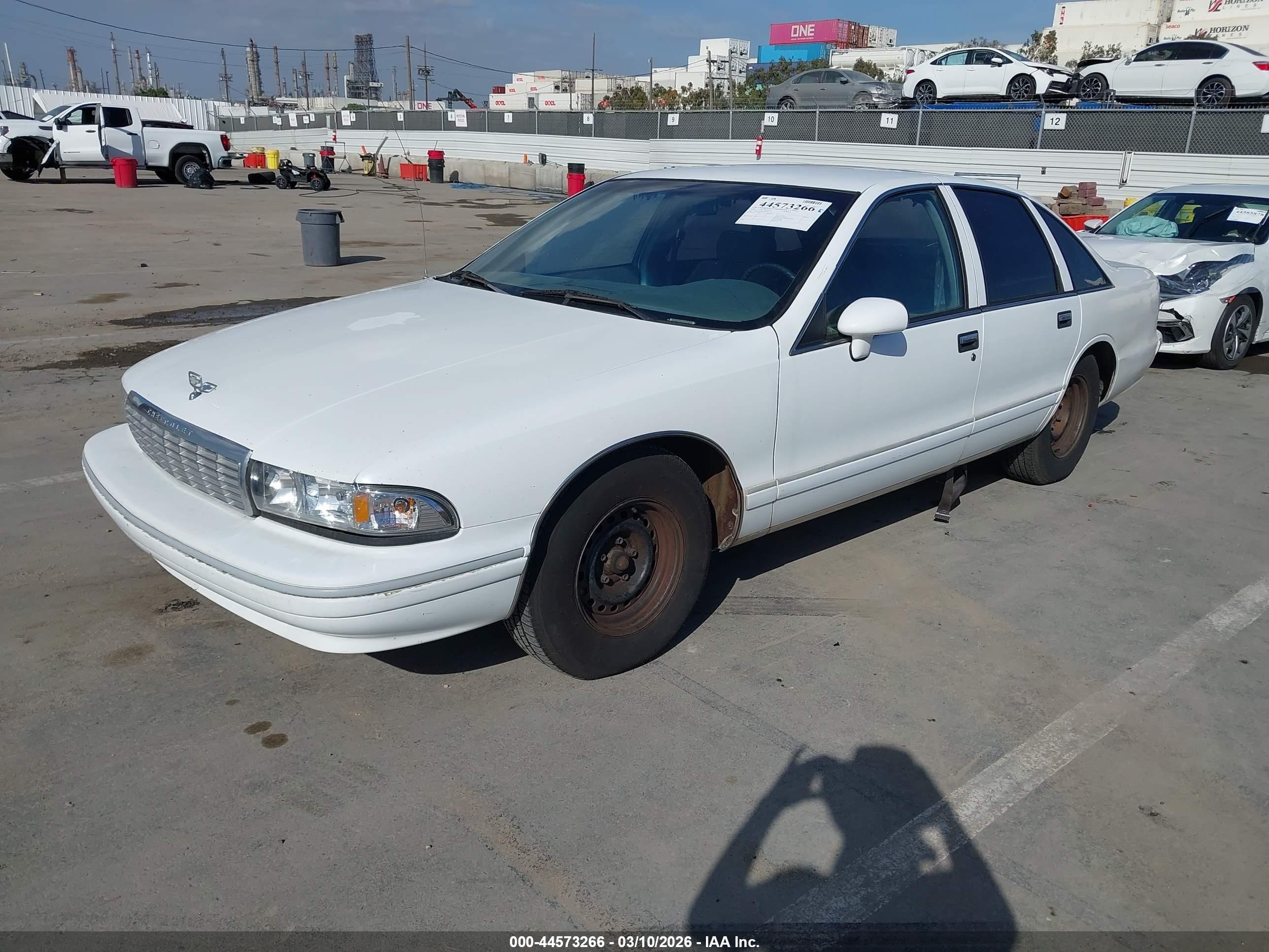 1994 Chevrolet Caprice Classic White vin: 1G1BL52P2RR188433