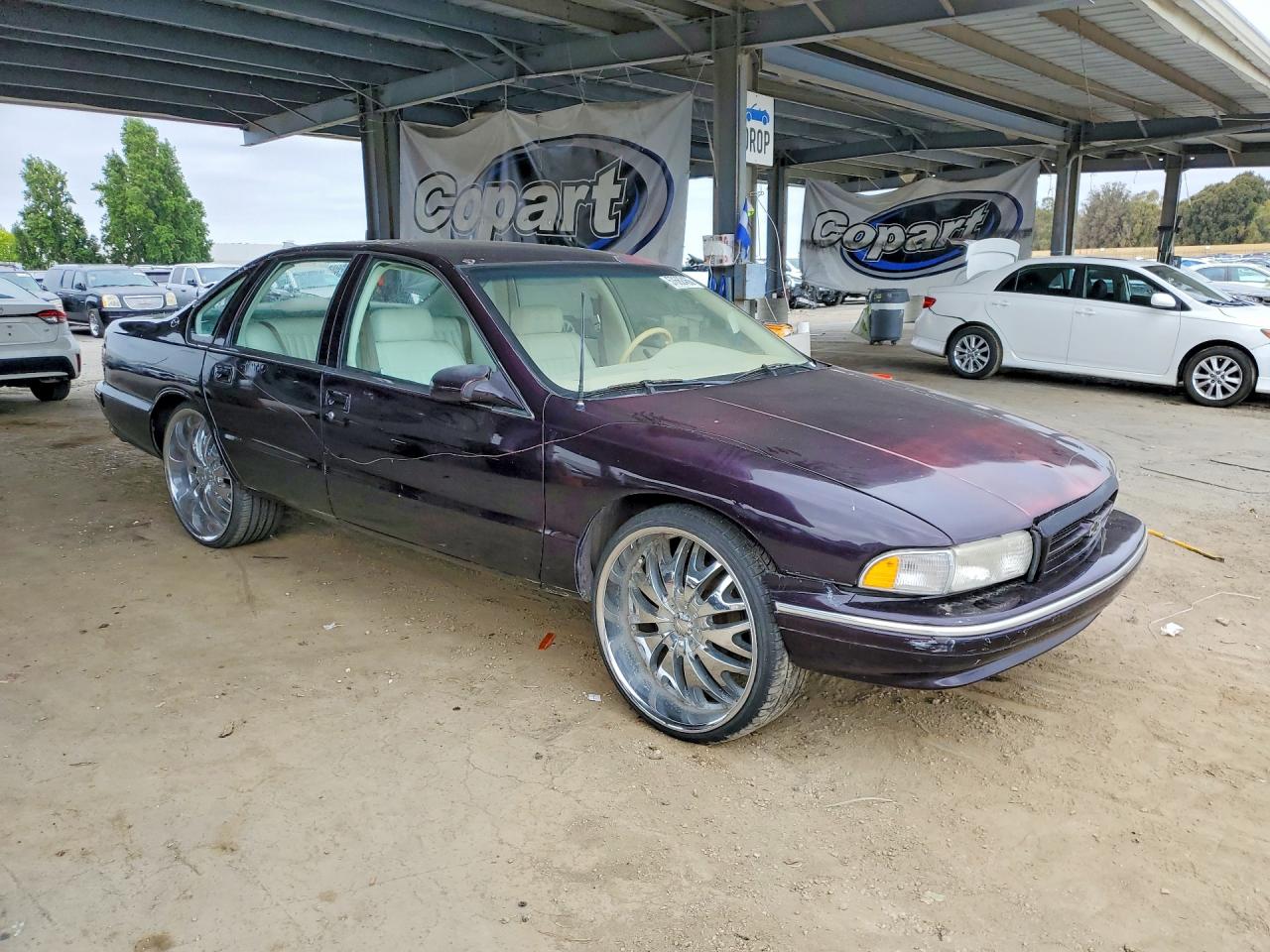 1995 Chevrolet Caprice / Impala Classic Ss Purple vin: 1G1BL52P2SR168317