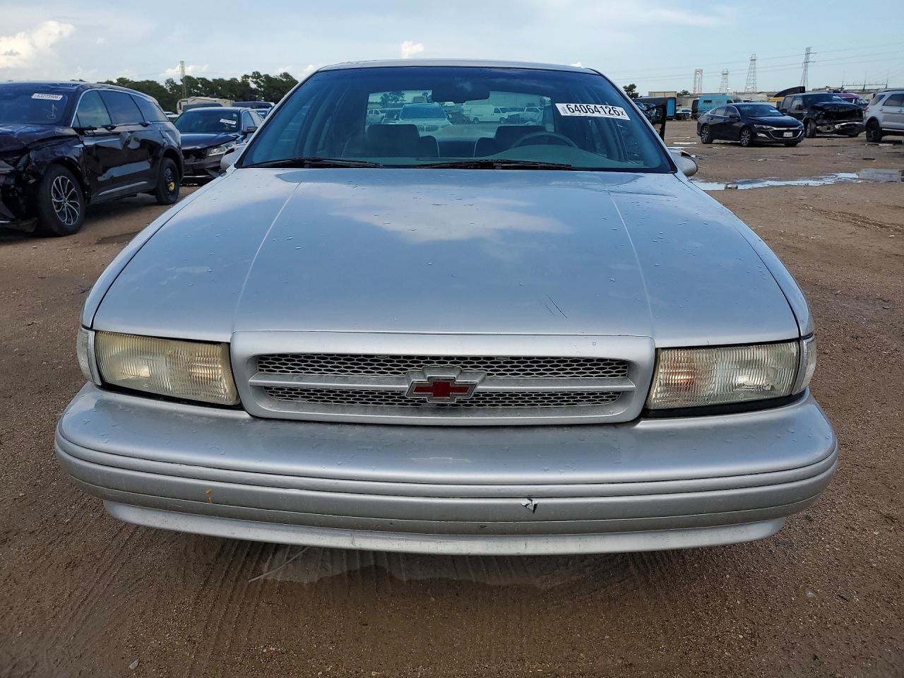 1995 Chevrolet Caprice / Impala Classic Ss Серебряный vin: 1G1BL52P2SR173792