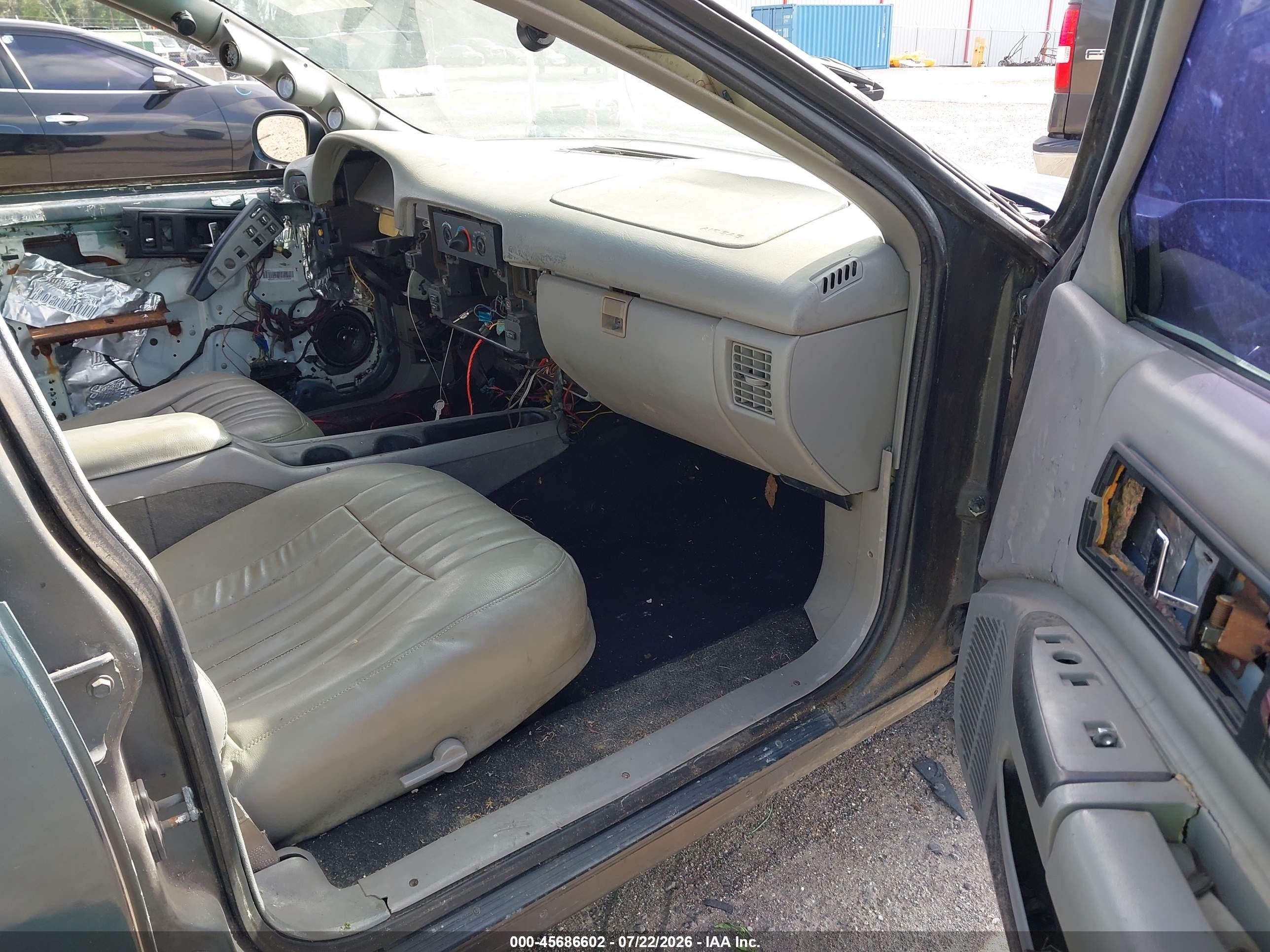 1996 Chevrolet Caprice / Impala Classic Ss Teal vin: 1G1BL52P3TR104286