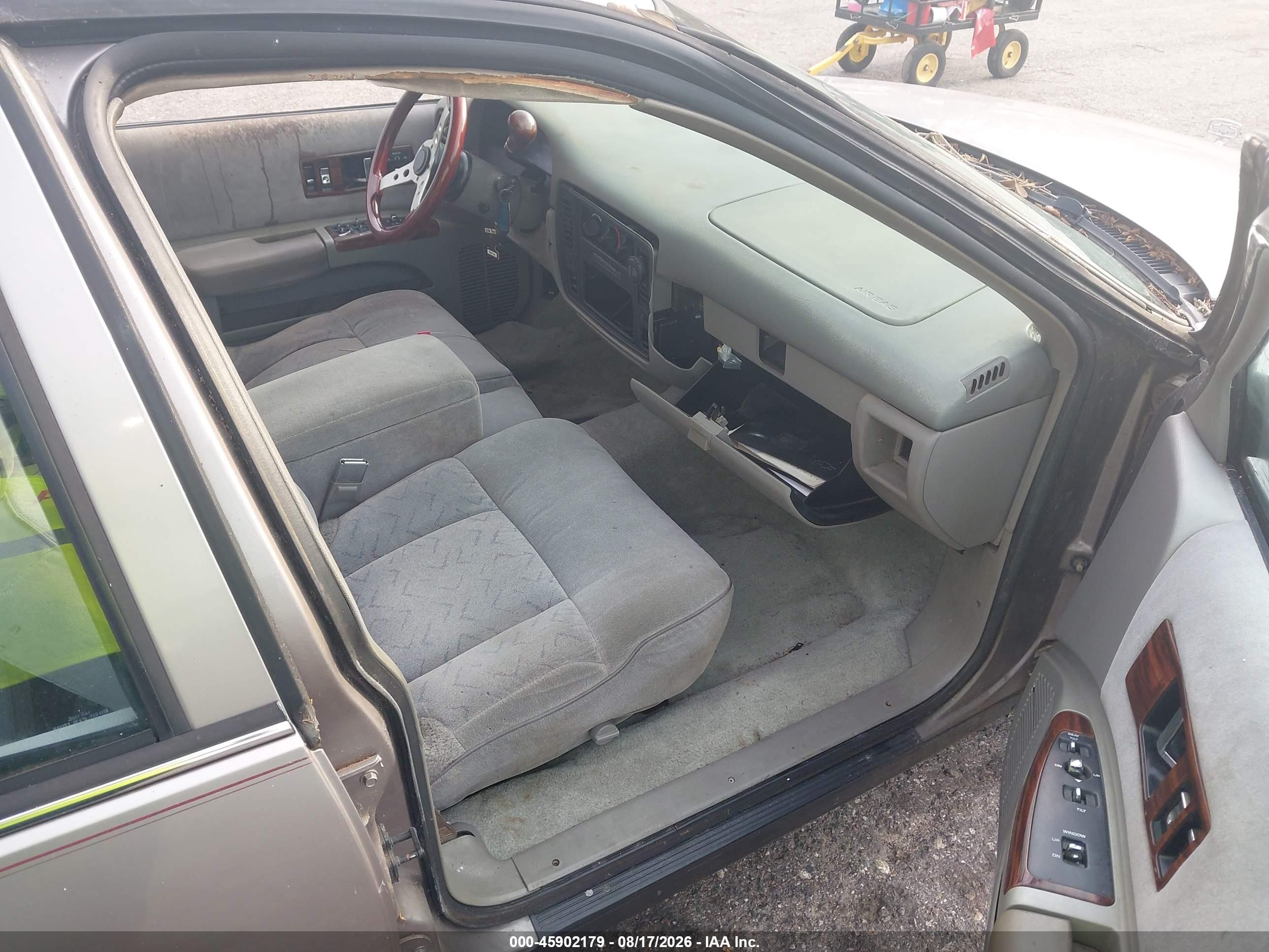 1996 Chevrolet Caprice / Impala Classic Ss Gray vin: 1G1BL52P3TR155187