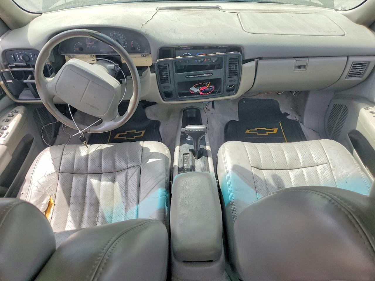 1996 Chevrolet Caprice / Impala Classic Ss Black vin: 1G1BL52P3TR174516