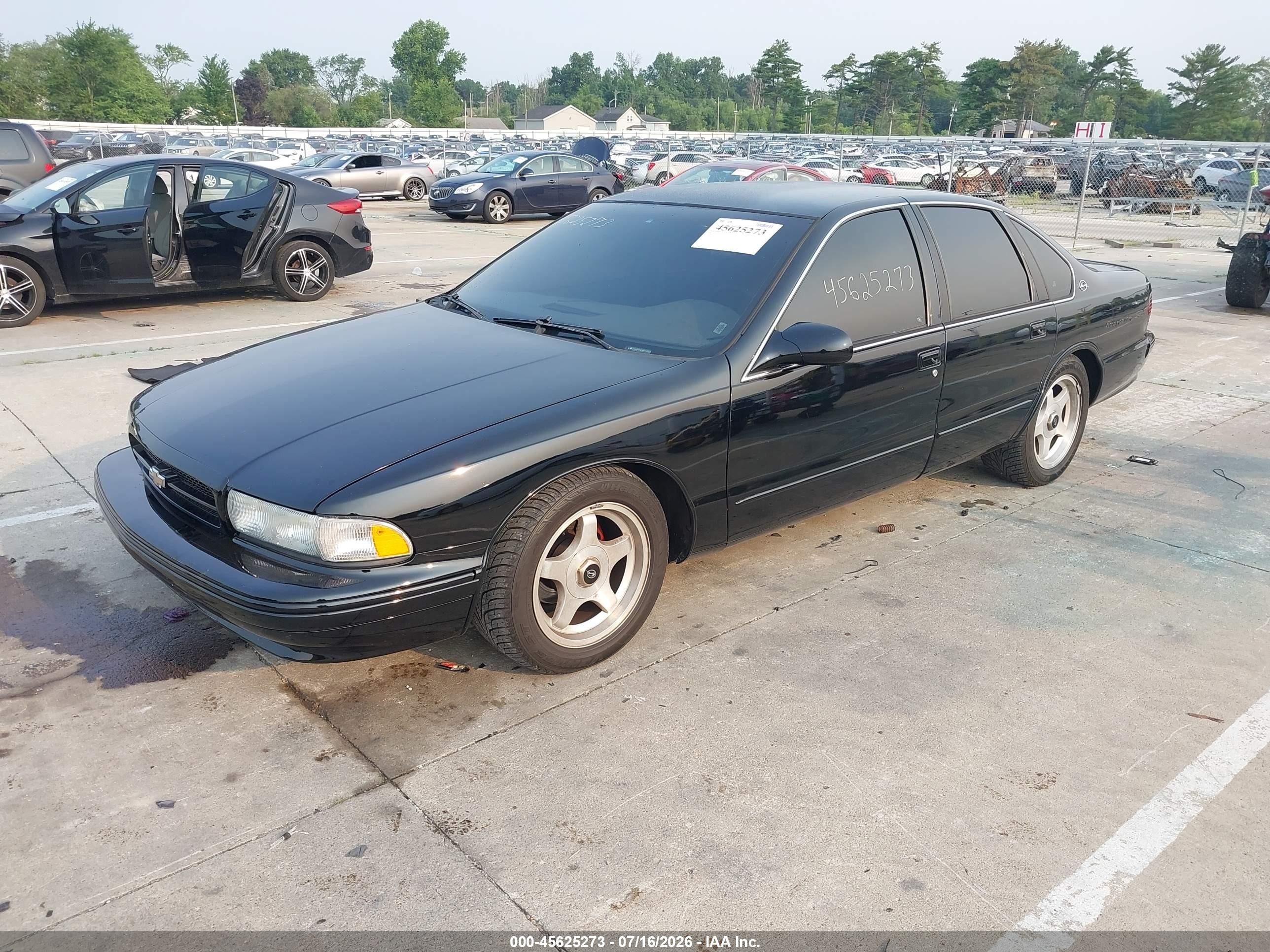 1996 Chevrolet Caprice / Impala Classic Ss Black vin: 1G1BL52P4TR104572