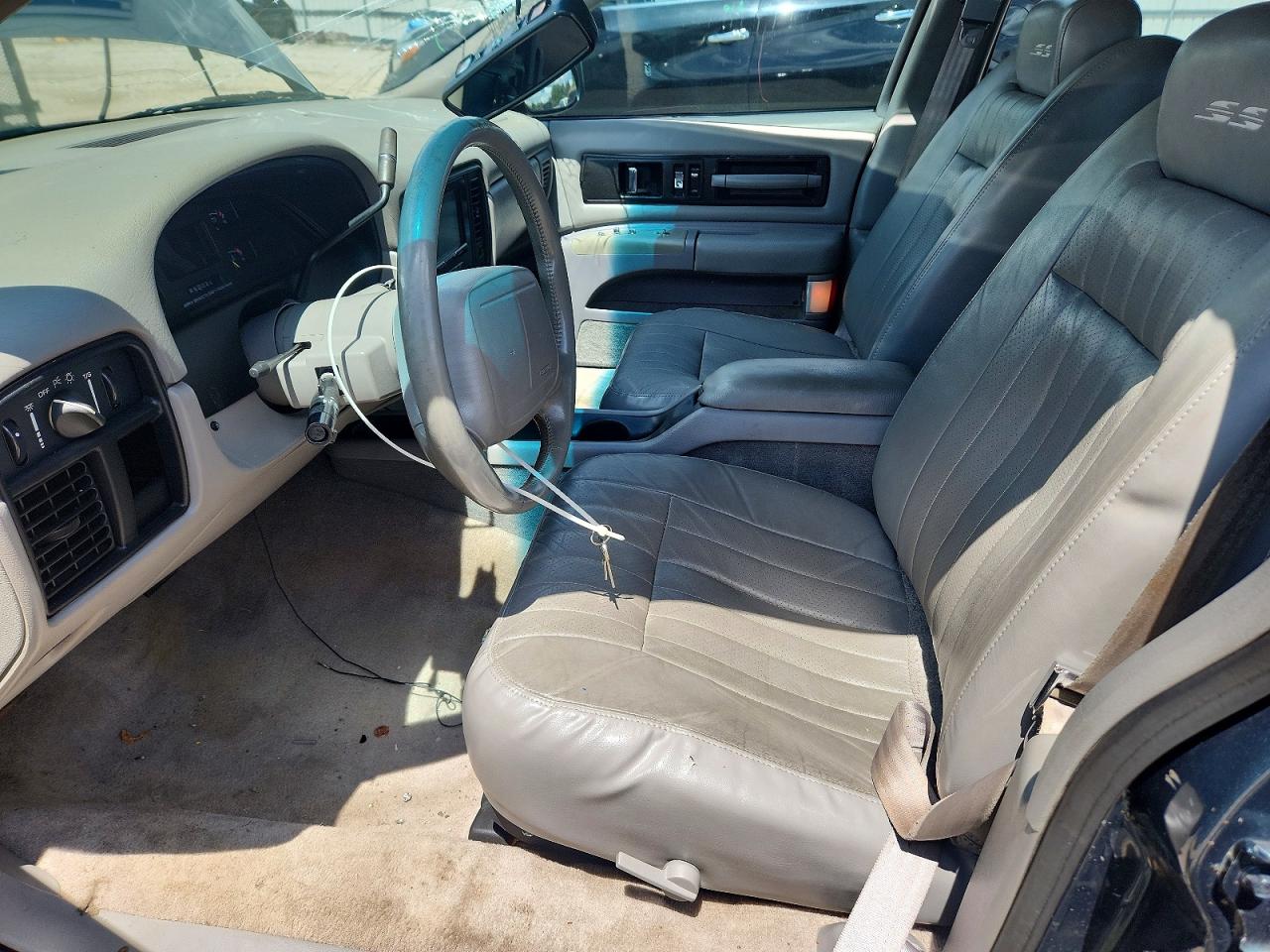 1995 Chevrolet Caprice / Impala Classic Ss Teal vin: 1G1BL52P5SR135117