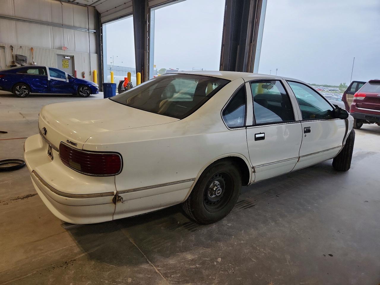 1995 Chevrolet Caprice / Impala Classic Ss White vin: 1G1BL52P6SR168594