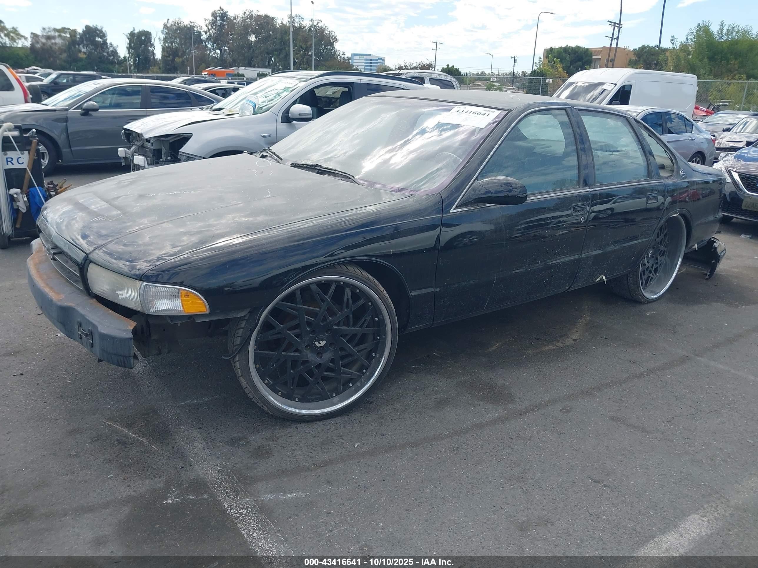 1996 Chevrolet Caprice / Impala Classic Ss Black vin: 1G1BL52P6TR157726