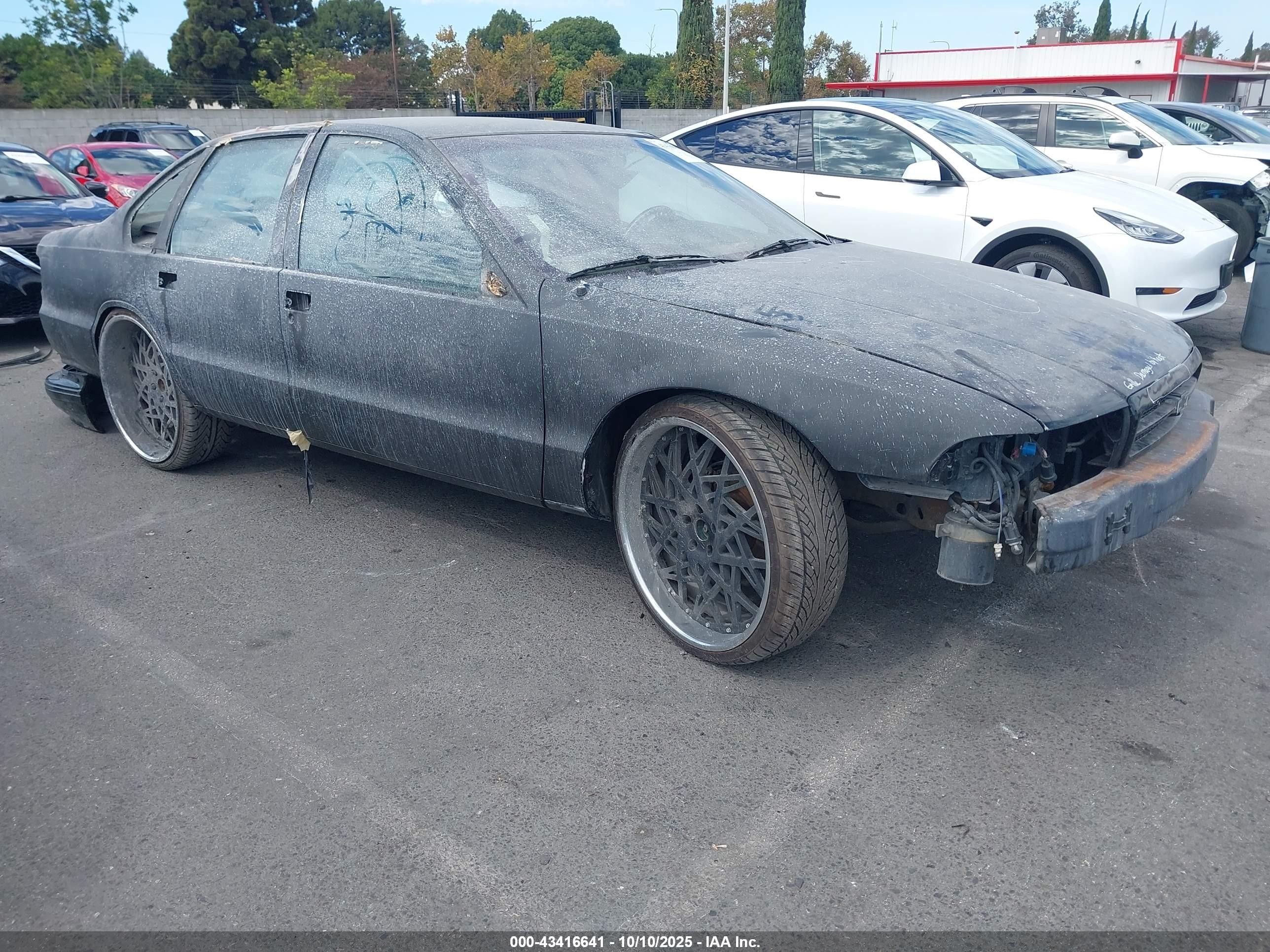 1996 Chevrolet Caprice / Impala Classic Ss Black vin: 1G1BL52P6TR157726