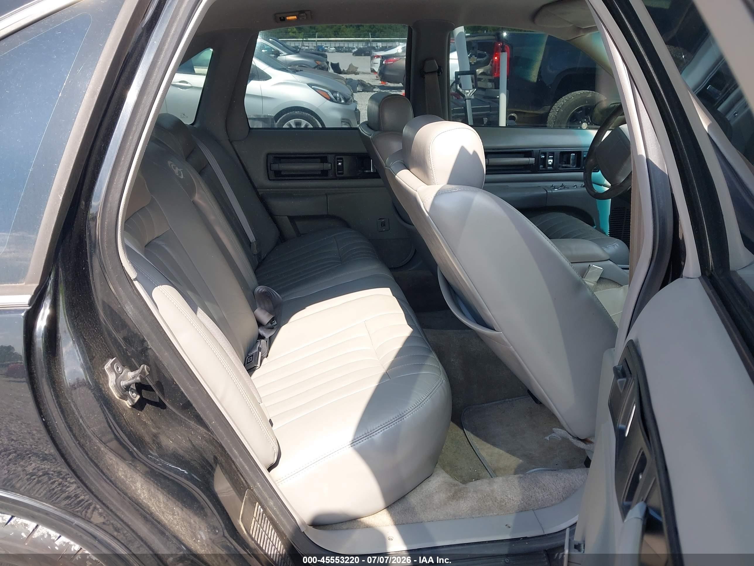 1996 Chevrolet Caprice / Impala Classic Ss Black vin: 1G1BL52P7TR107014