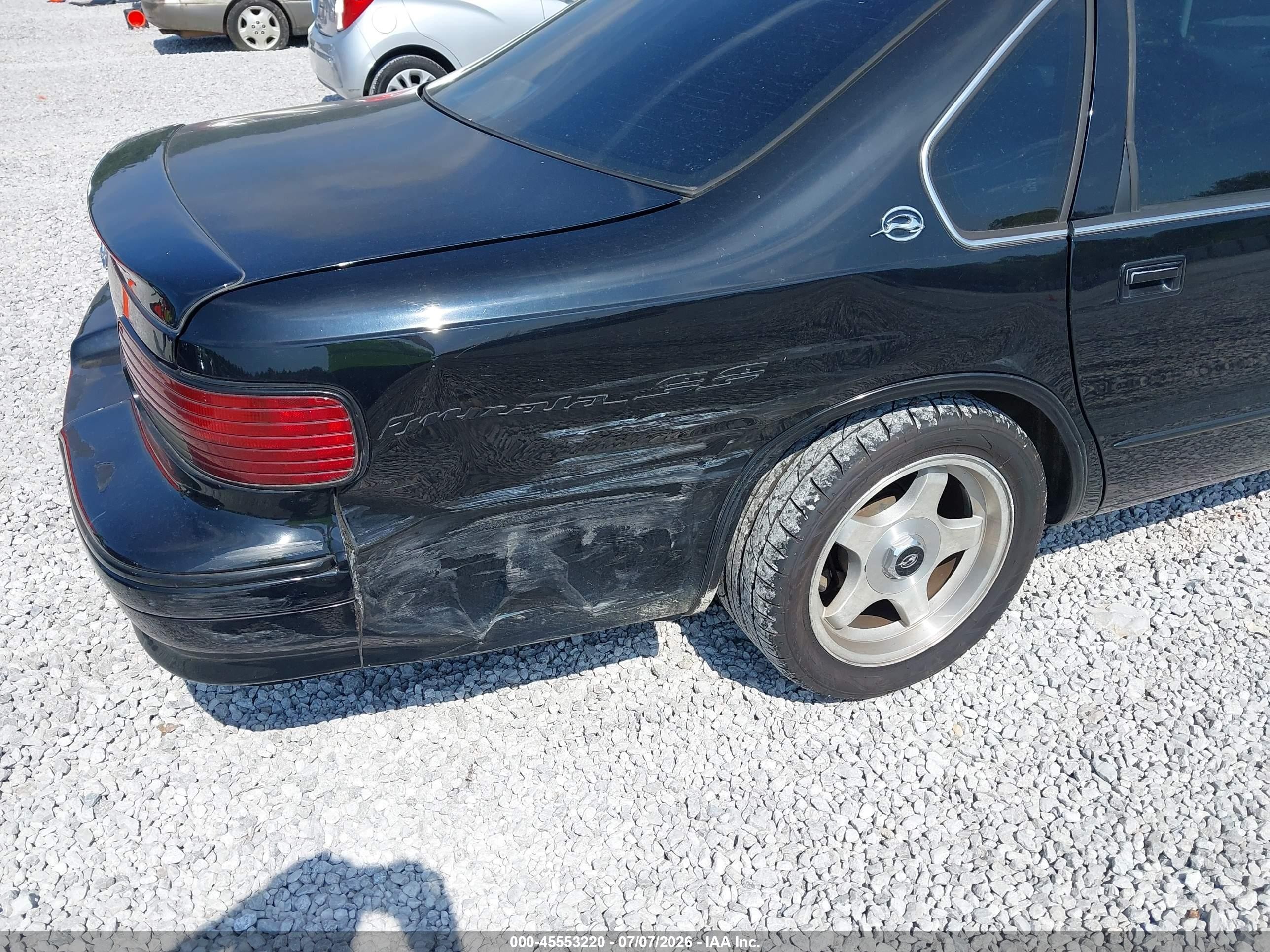 1996 Chevrolet Caprice / Impala Classic Ss Black vin: 1G1BL52P7TR107014