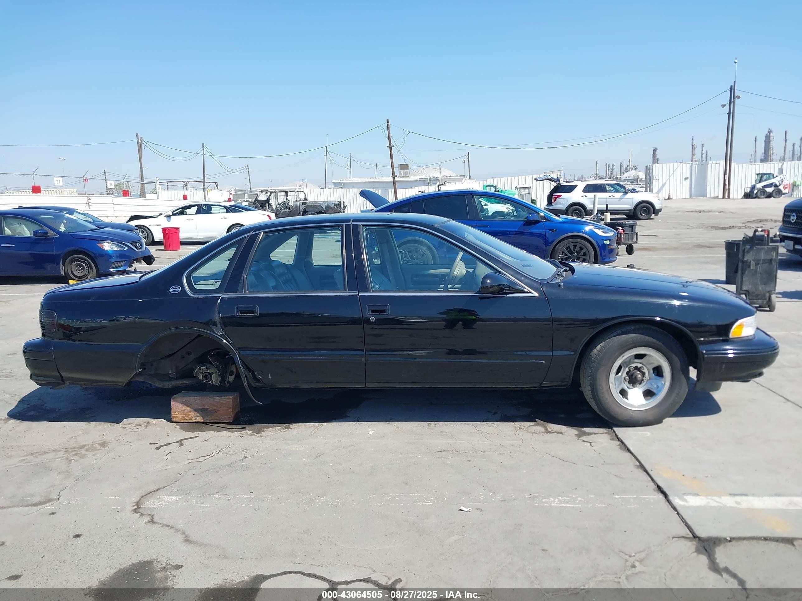 1996 Chevrolet Caprice / Impala Classic Ss Черный vin: 1G1BL52P7TR183171