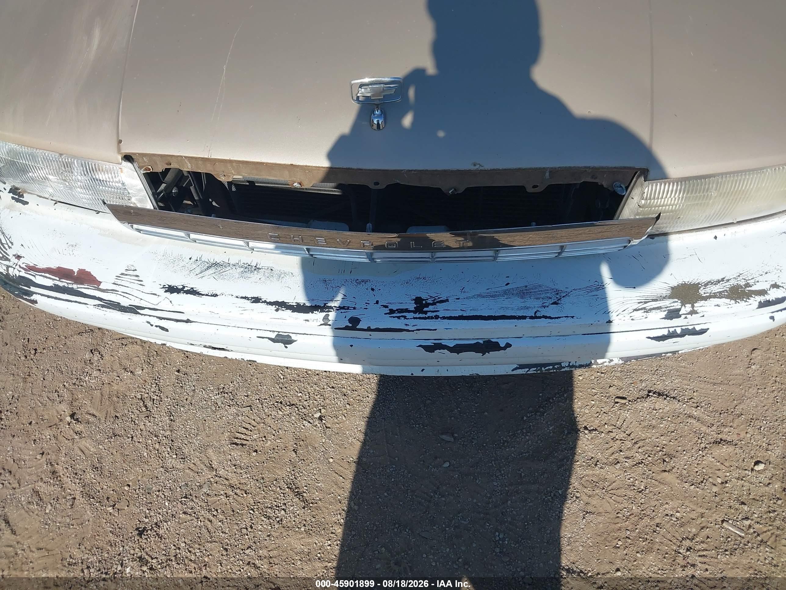 1996 Chevrolet Caprice / Impala Classic Ss White vin: 1G1BL52P8TR129846