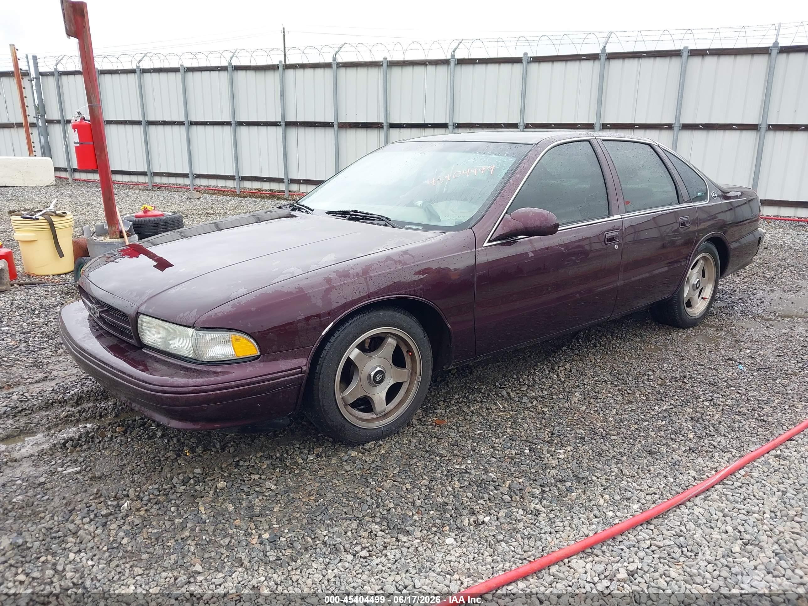 1995 Chevrolet Caprice / Impala Classic Ss Burgundy vin: 1G1BL52P9SR133807