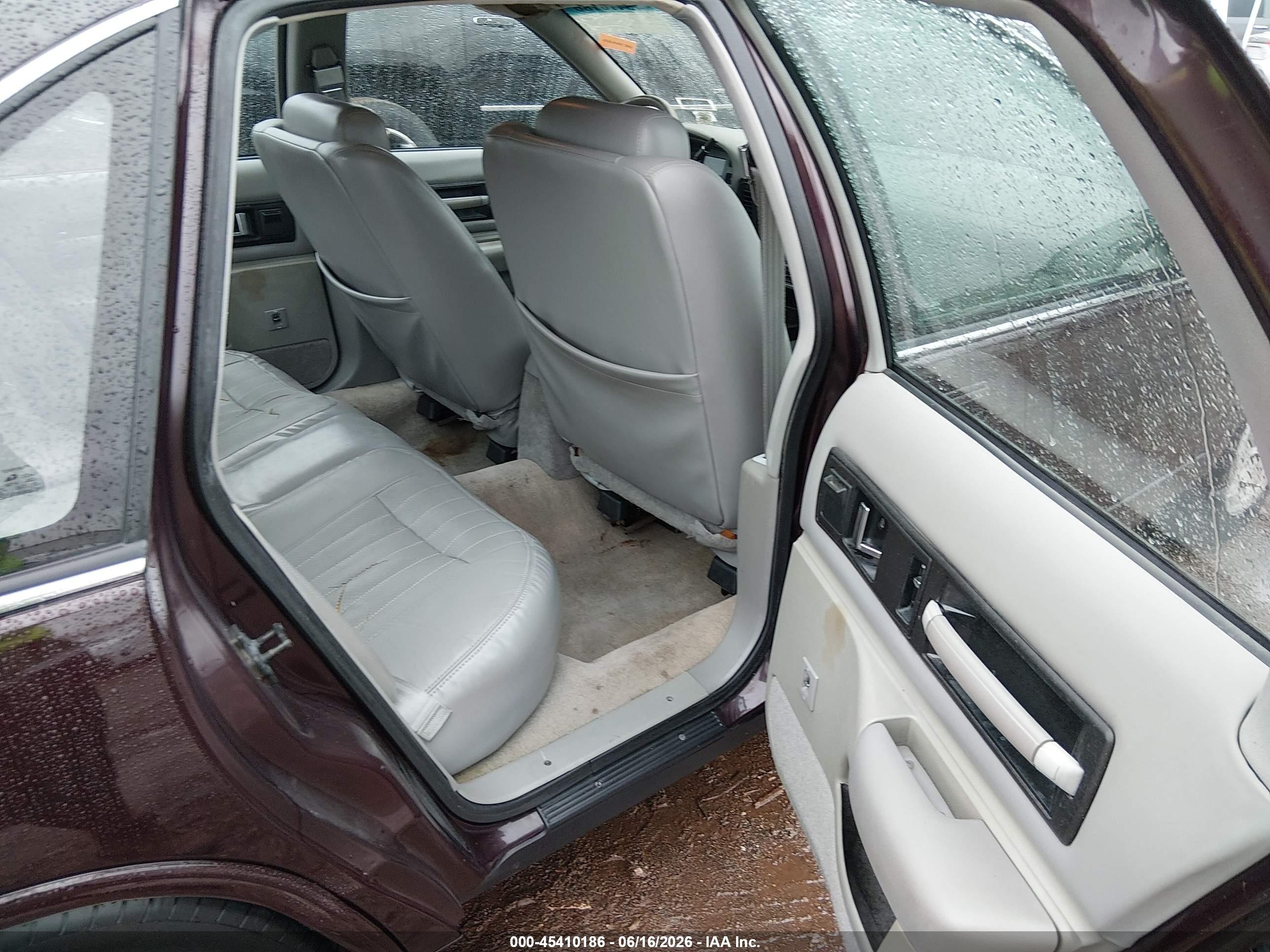 1995 Chevrolet Caprice / Impala Classic Ss Burgundy vin: 1G1BL52P9SR175250