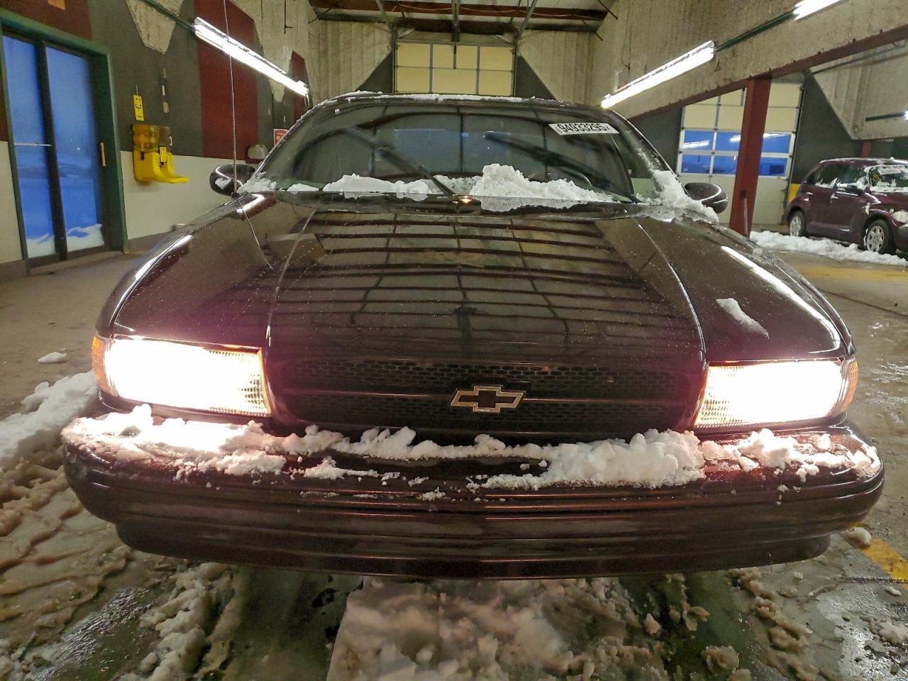 1996 Chevrolet Caprice / Impala Classic Ss Бордовый vin: 1G1BL52P9TR148888