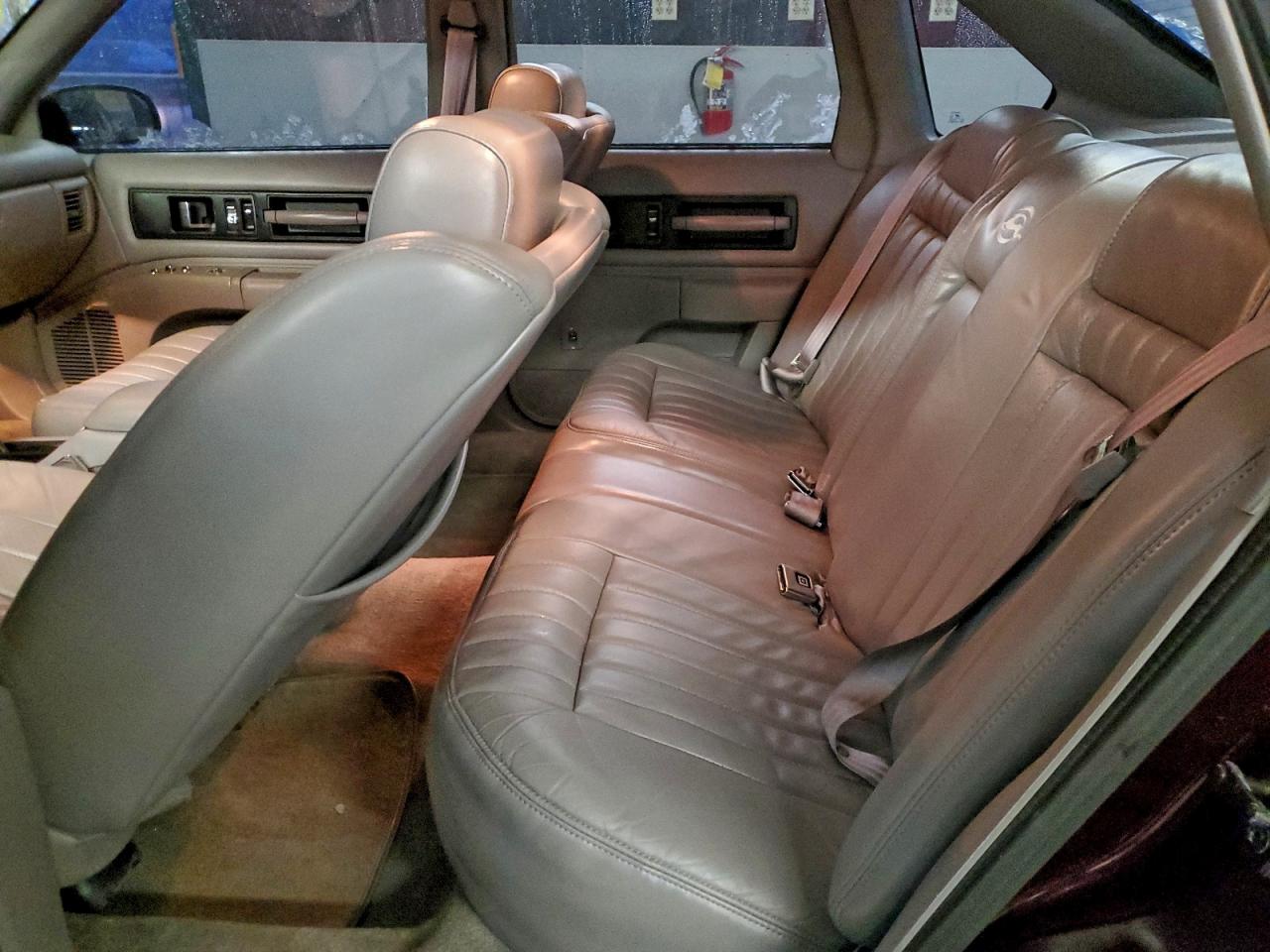 1996 Chevrolet Caprice / Impala Classic Ss Бордовый vin: 1G1BL52P9TR148888