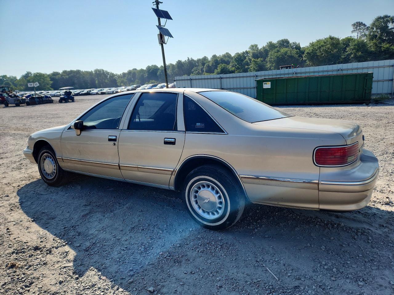 1994 Chevrolet Caprice Classic Tan vin: 1G1BL52W2RR154242