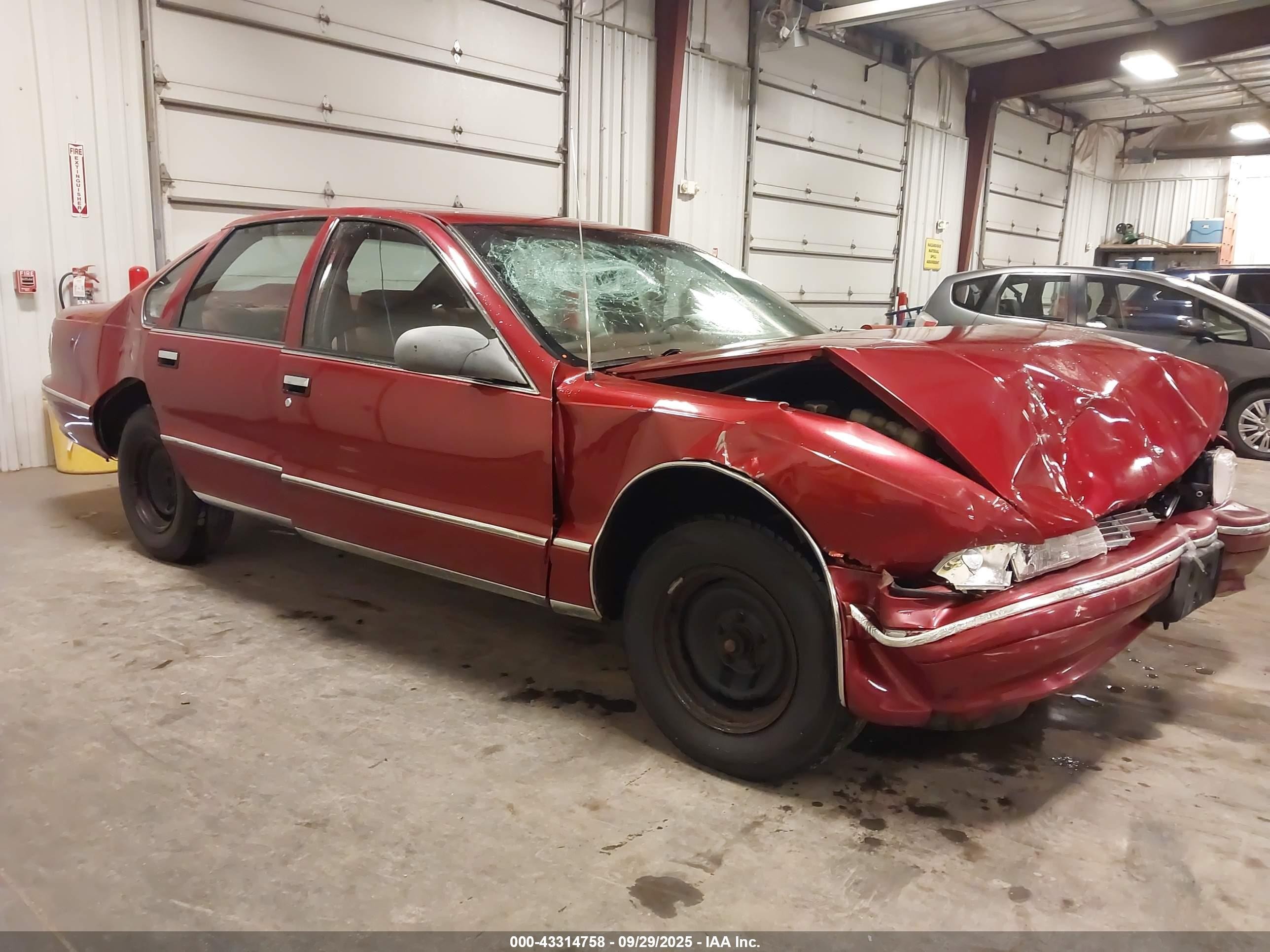 1996 Chevrolet Caprice Classic Red vin: 1G1BL52W3TR120852