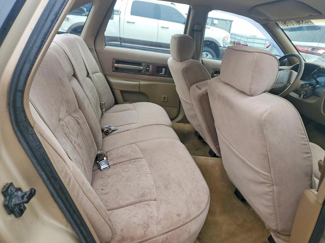 1996 Chevrolet Caprice Classic Tan vin: 1G1BL52W3TR192375