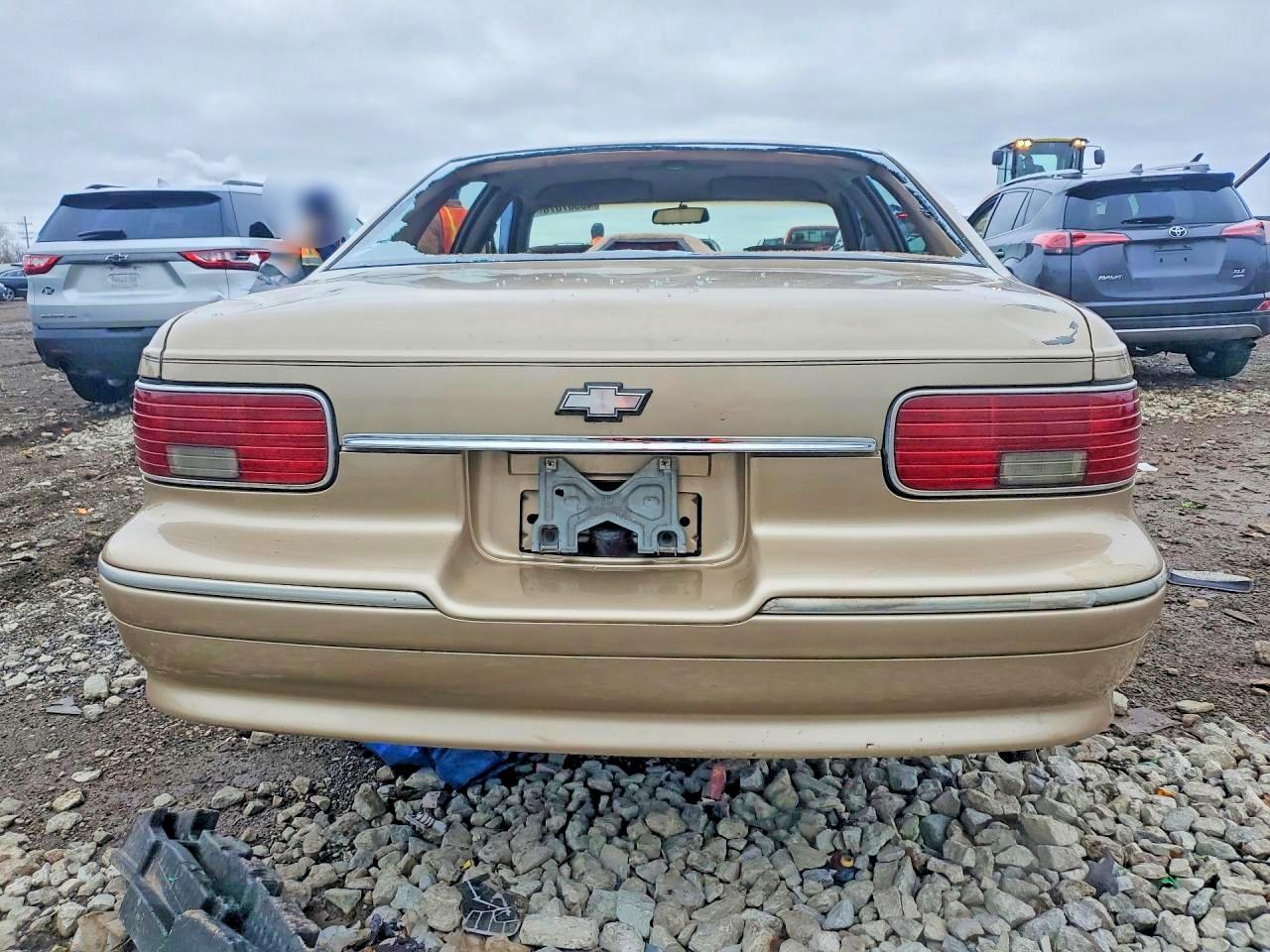 1996 Chevrolet Caprice Classic Tan vin: 1G1BL52W3TR192375