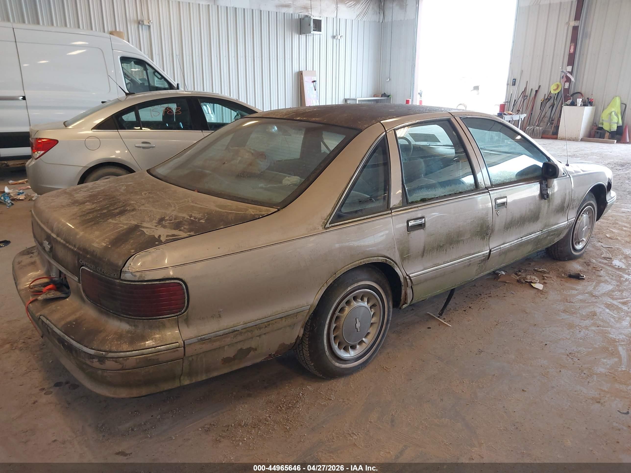 1994 Chevrolet Caprice Classic Gold vin: 1G1BL52W4RR149172
