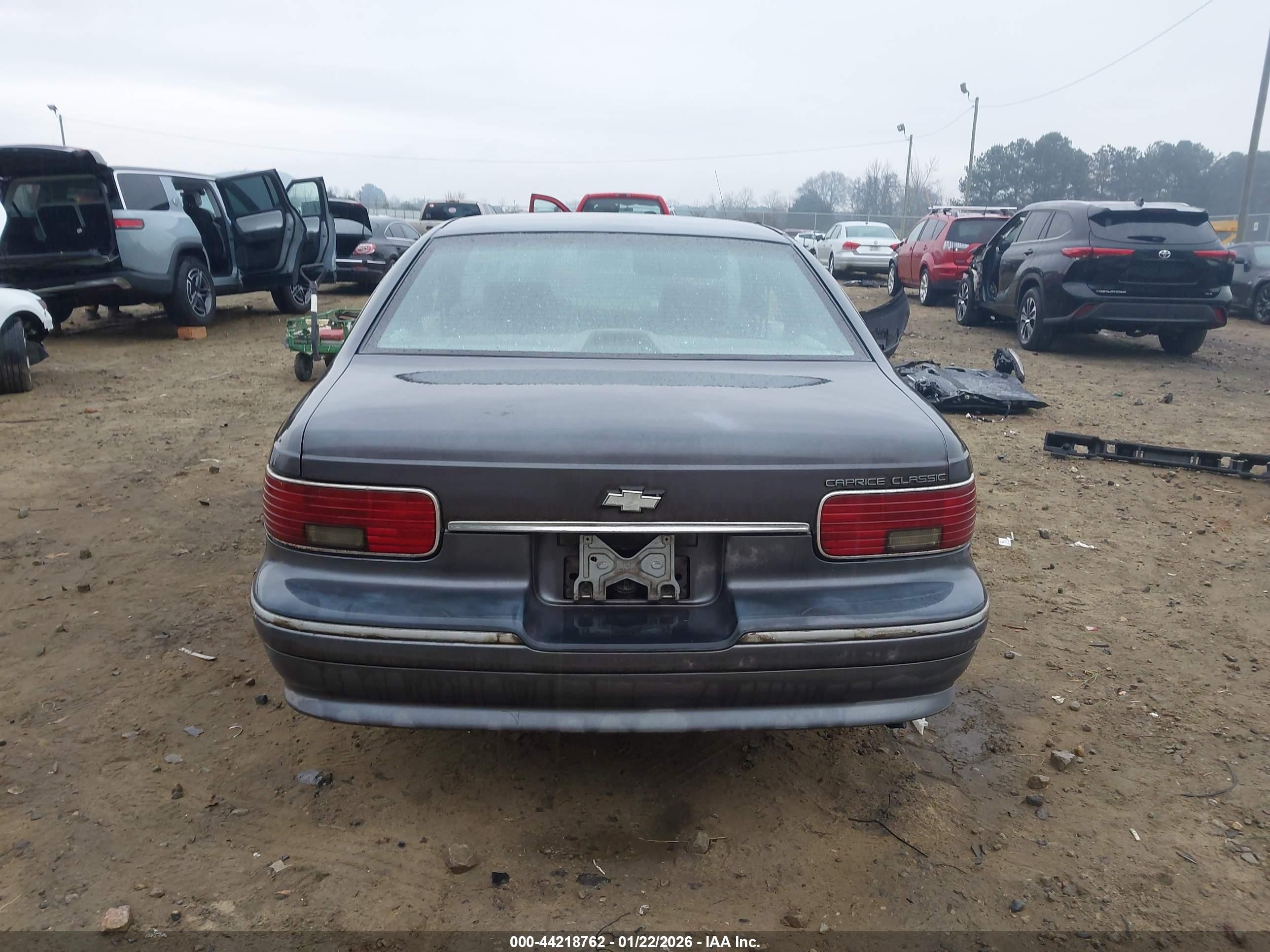 1994 Chevrolet Caprice Classic Gray vin: 1G1BL52W6RR157516