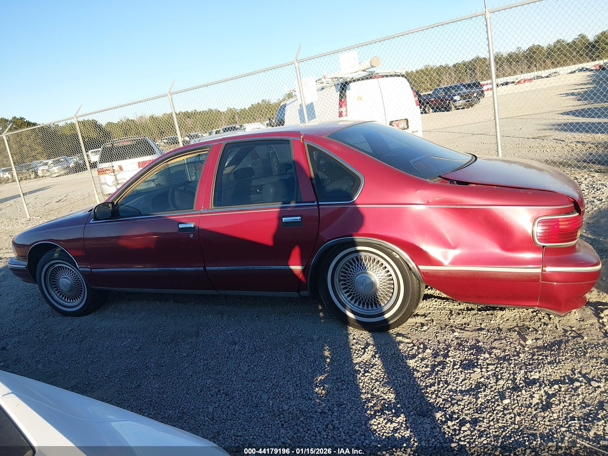 1996 Chevrolet Caprice Classic Красный vin: 1G1BL52W6TR116746