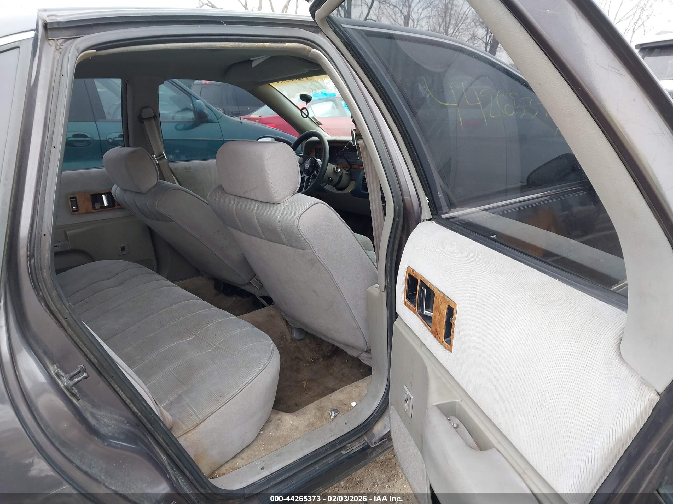 1993 Chevrolet Caprice Classic Gray vin: 1G1BL53EXPR107530