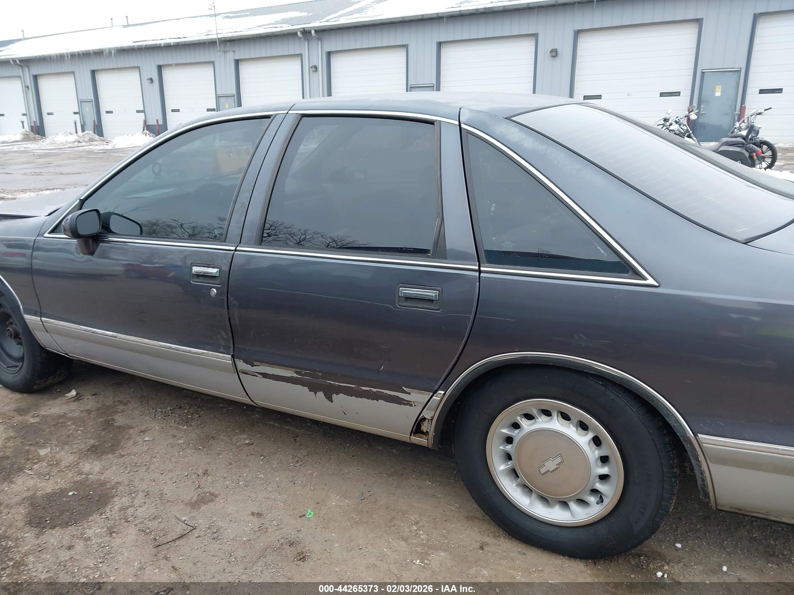 1993 Chevrolet Caprice Classic Gray vin: 1G1BL53EXPR107530