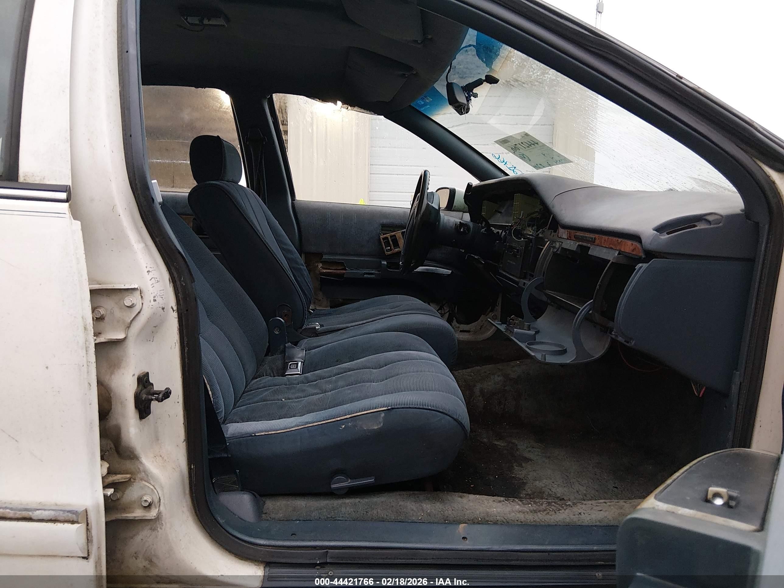 1993 Chevrolet Caprice Classic White vin: 1G1BL53EXPW100529