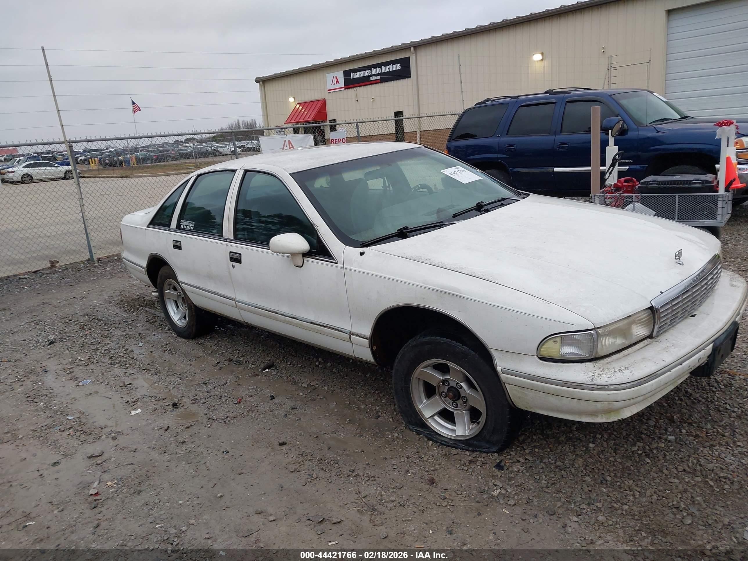 1993 Chevrolet Caprice Classic White vin: 1G1BL53EXPW100529