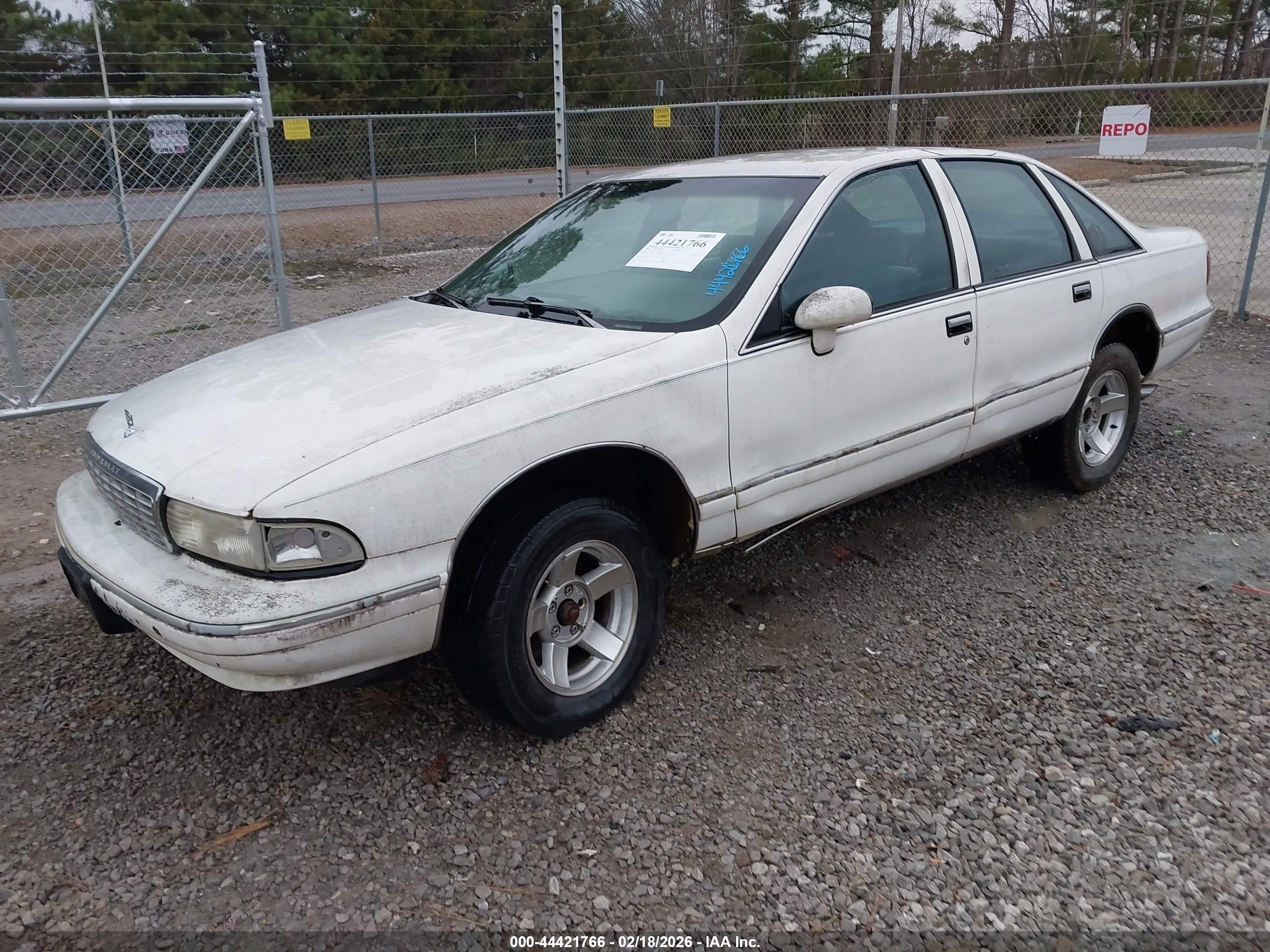 1993 Chevrolet Caprice Classic White vin: 1G1BL53EXPW100529