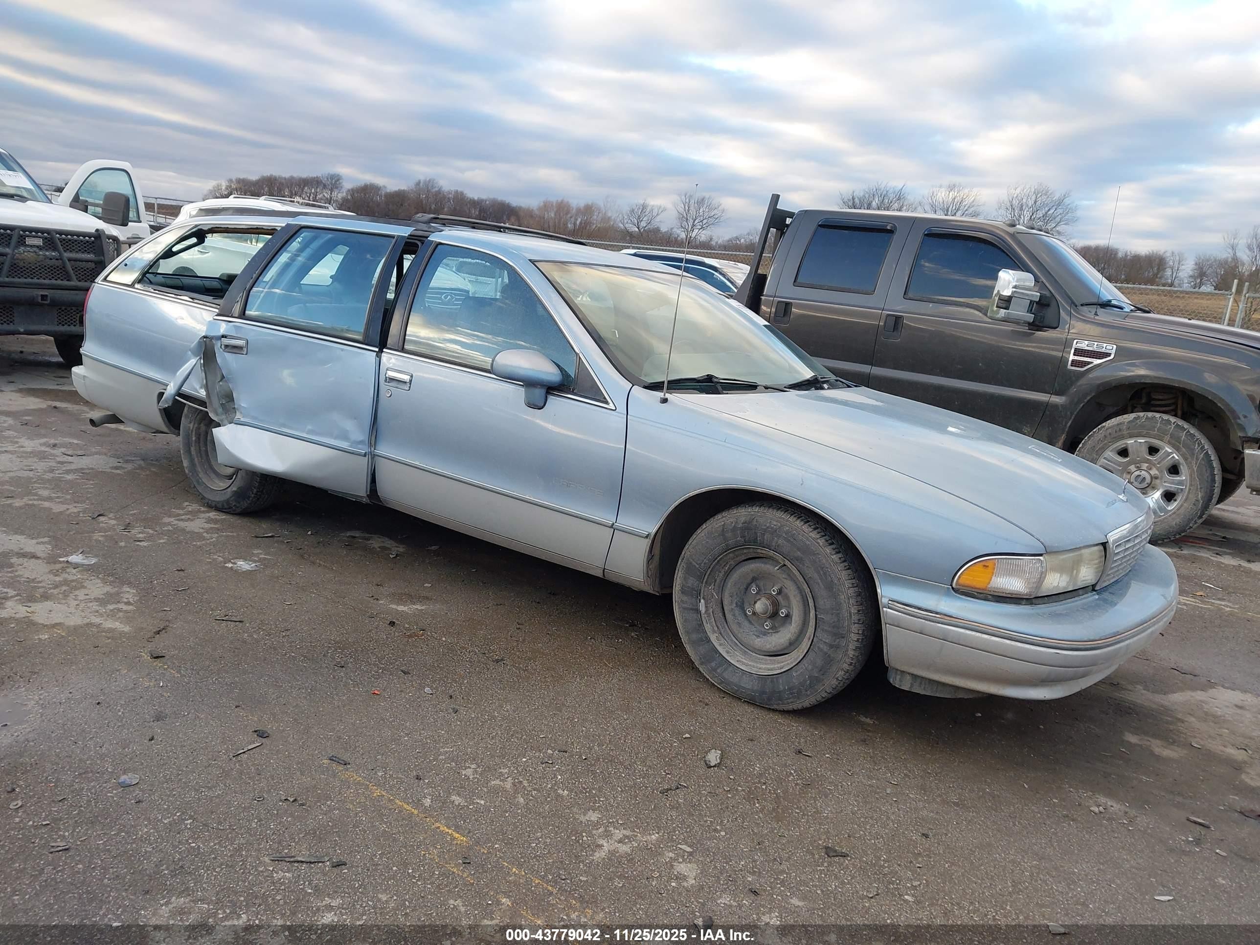 1G1BL83EXMW245938
