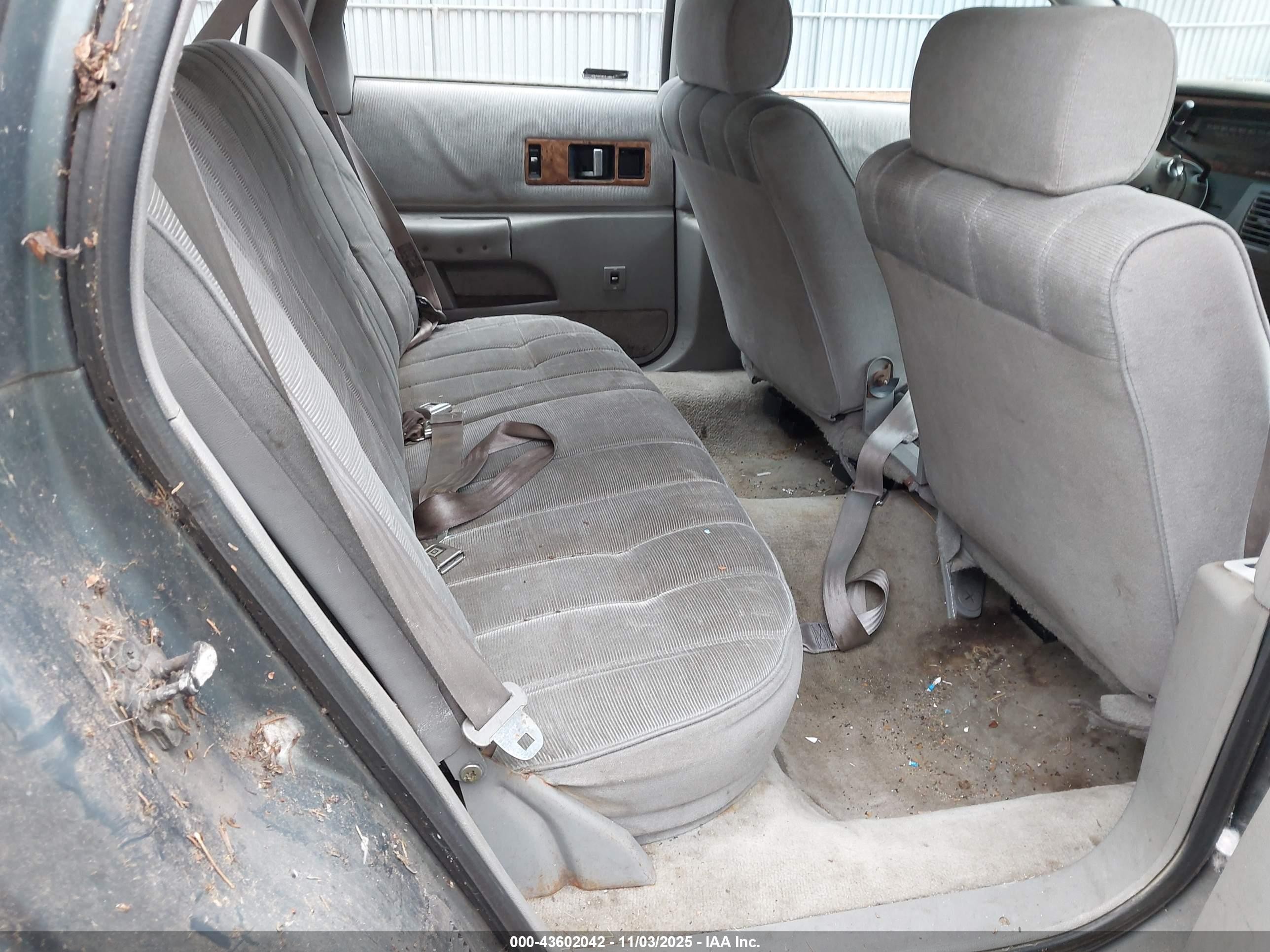 1993 Chevrolet Caprice Classic Teal vin: 1G1BL83EXPW133161