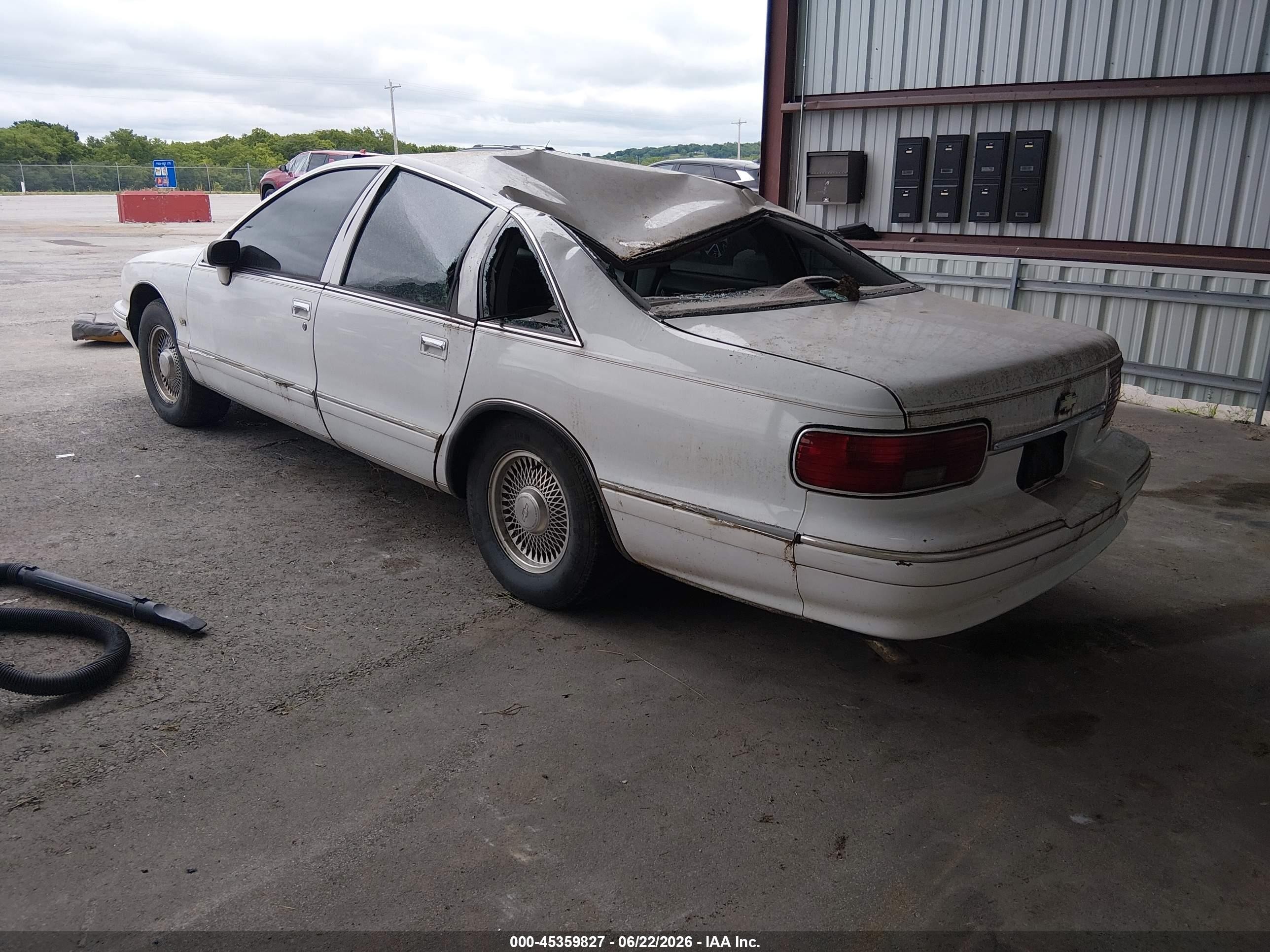 1994 Chevrolet Caprice Classic Ls White vin: 1G1BN52P3RR192744