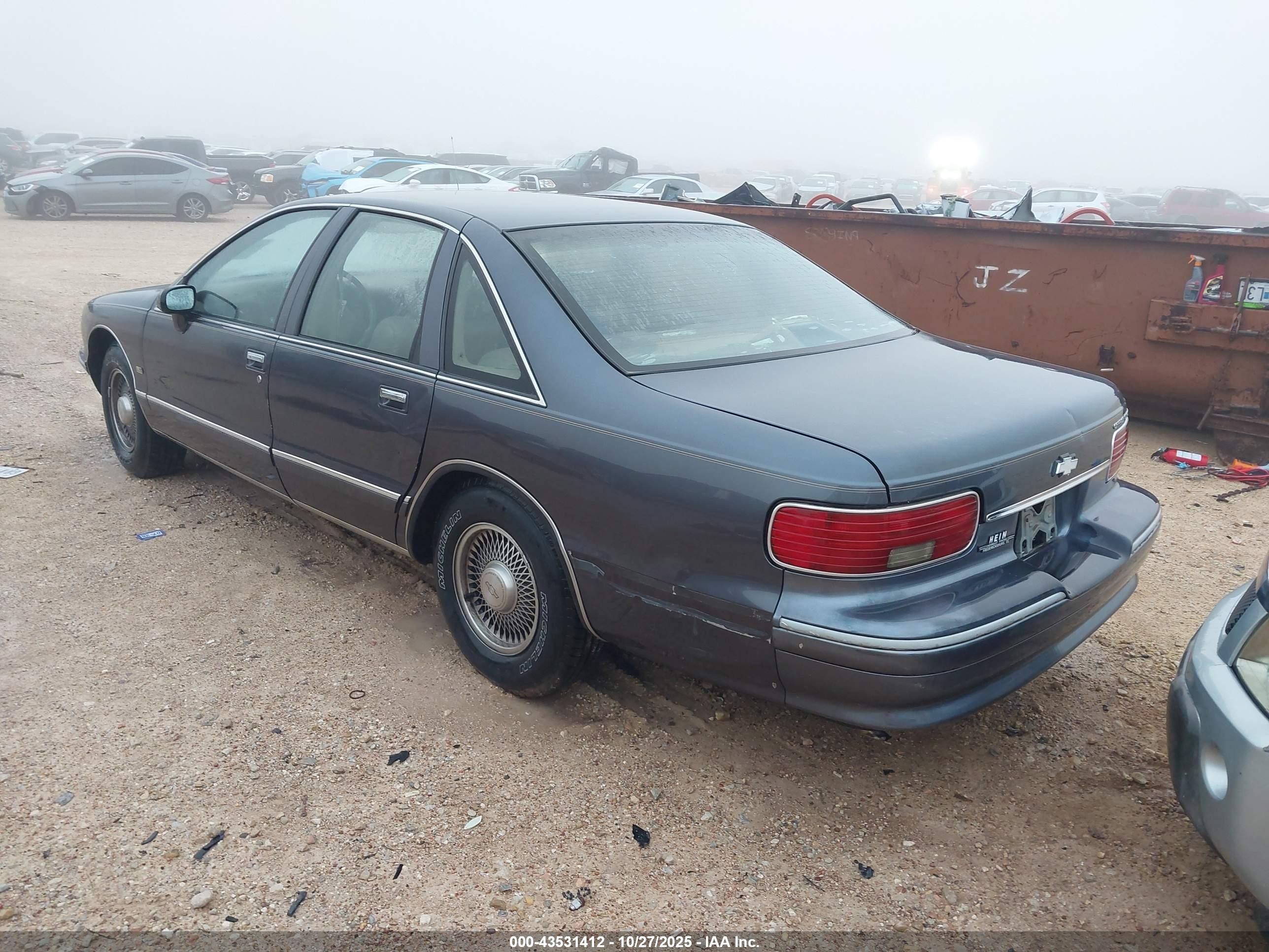 1994 Chevrolet Caprice Classic Ls Blue vin: 1G1BN52P7RR111549
