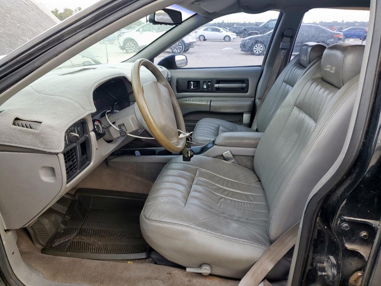 1994 Chevrolet Caprice Black vin: 1G1BN52P8RR162011