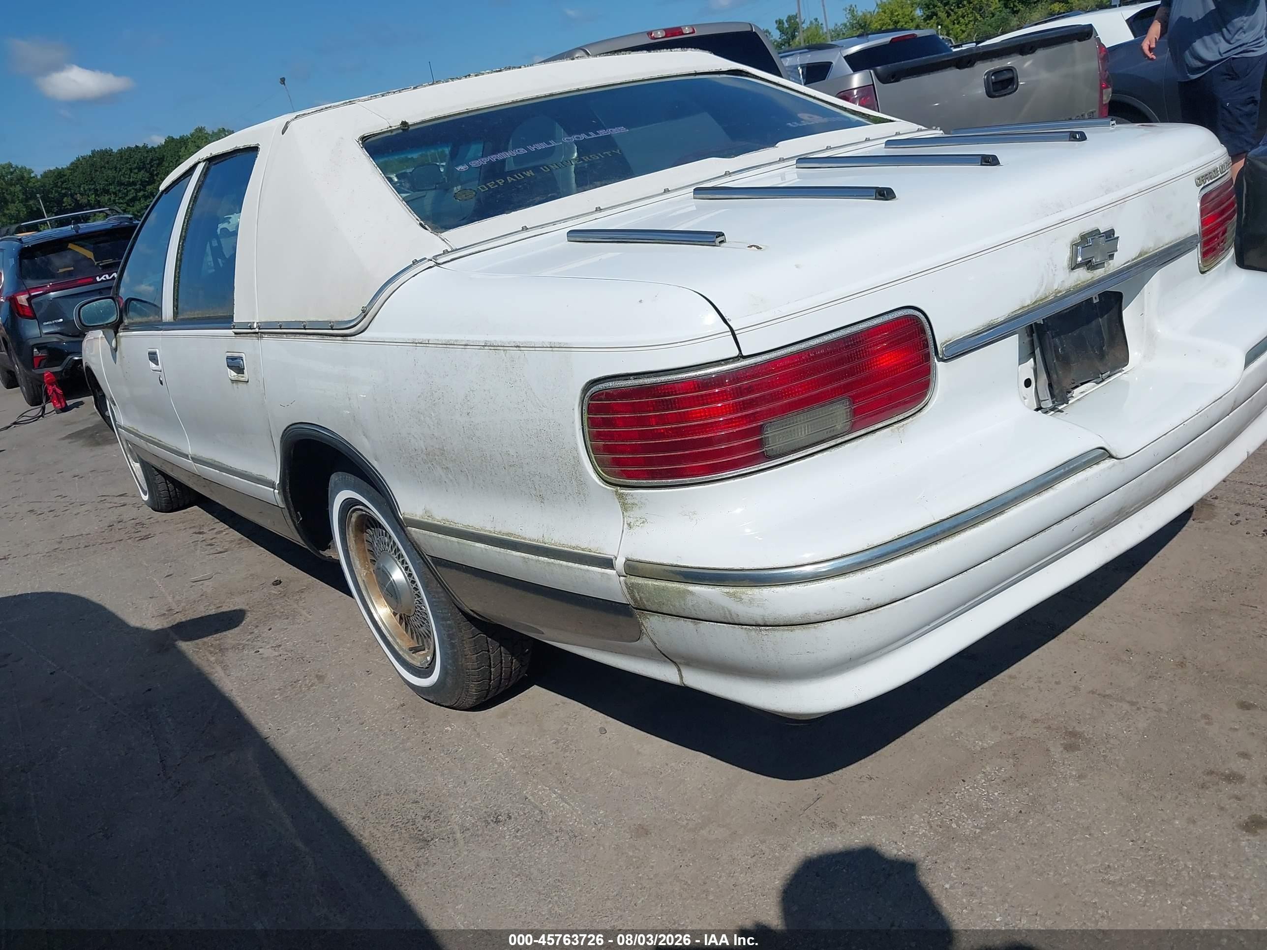 1994 Chevrolet Caprice Classic Ls White vin: 1G1BN52W3RR130834