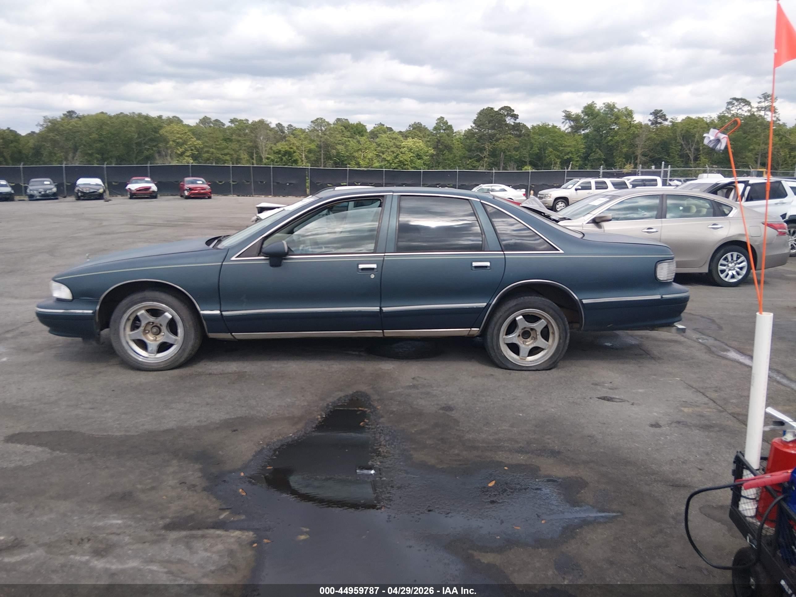 1994 Chevrolet Caprice Classic Ls Blue vin: 1G1BN52WXRR130930