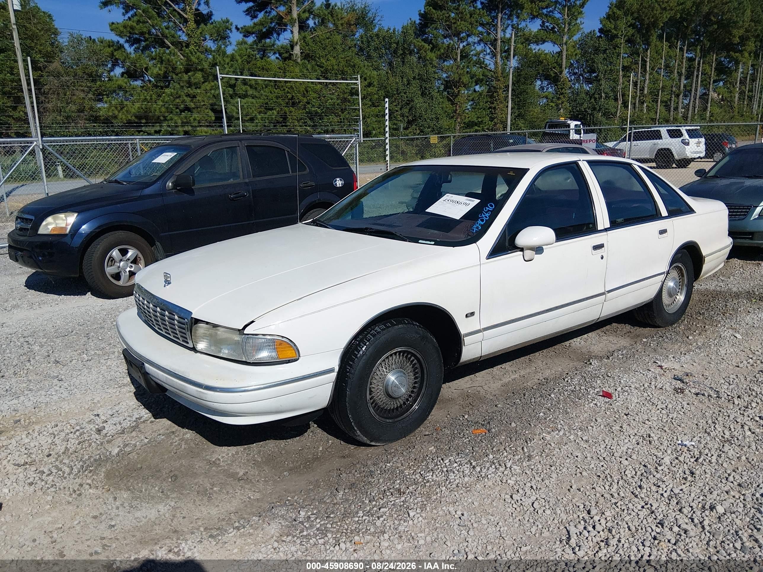 1993 Chevrolet Caprice Classic Ls White vin: 1G1BN53E2PR105071