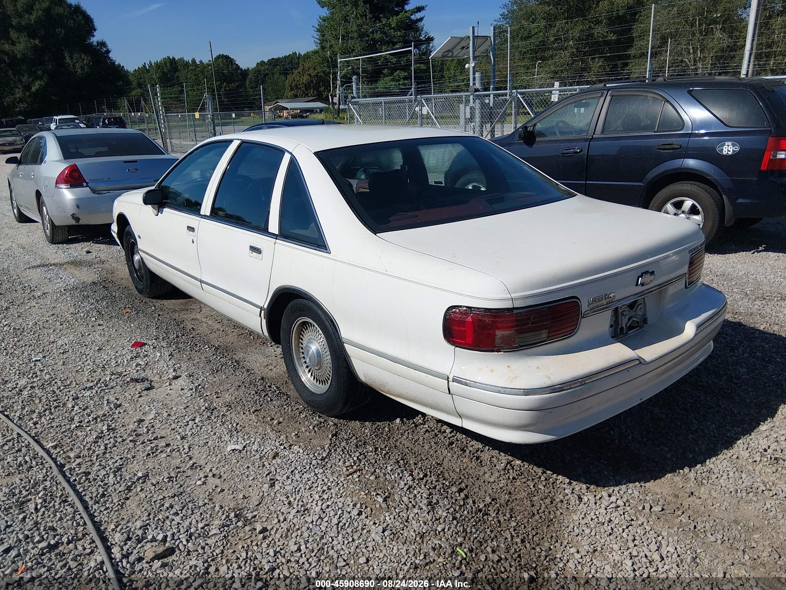 1993 Chevrolet Caprice Classic Ls White vin: 1G1BN53E2PR105071