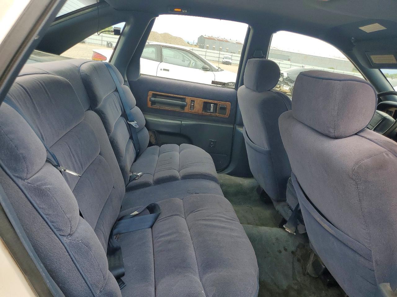 1993 Chevrolet Caprice Classic Ls White vin: 1G1BN53E9PR112180
