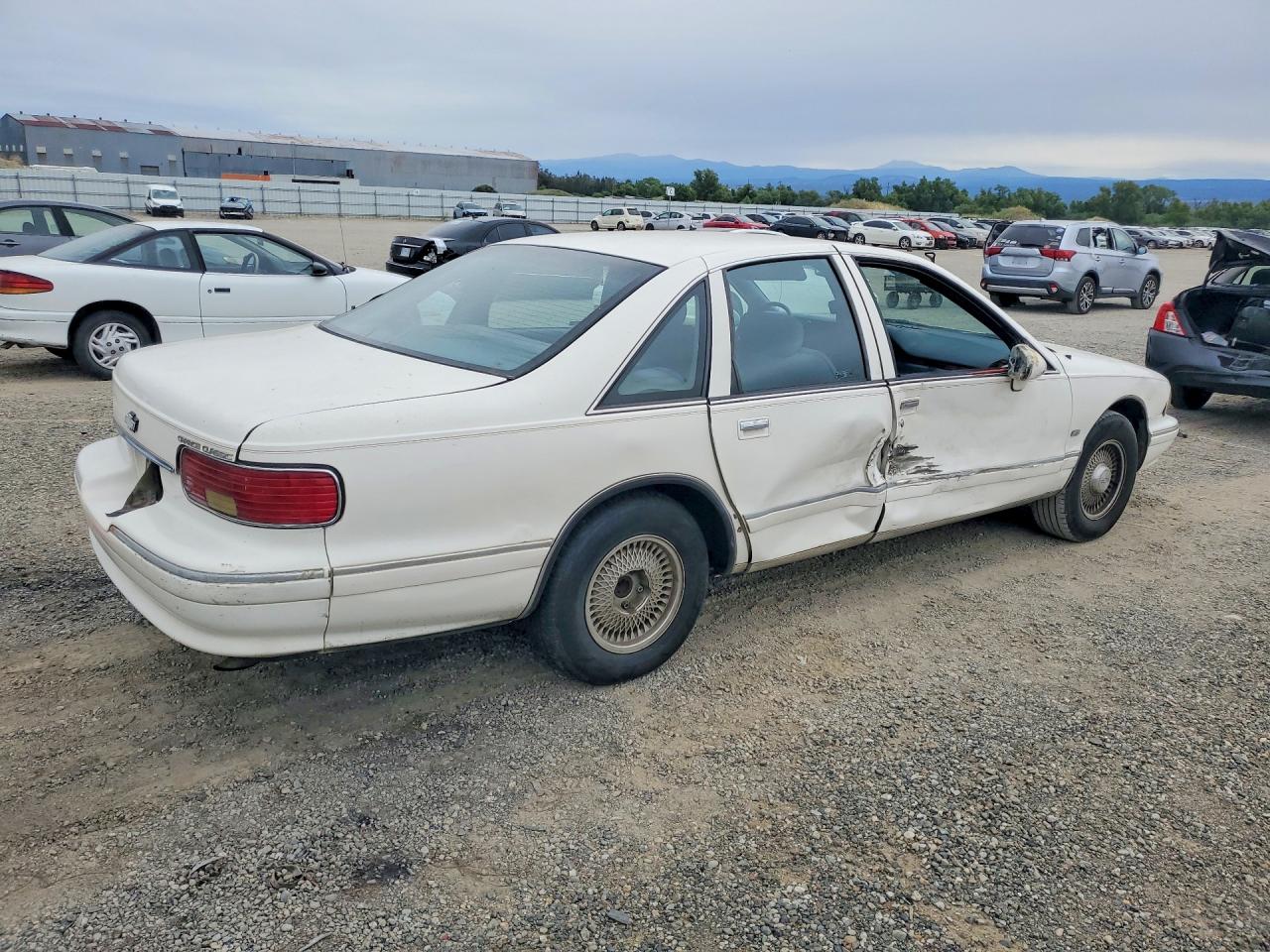 1993 Chevrolet Caprice Classic Ls White vin: 1G1BN53E9PR112180
