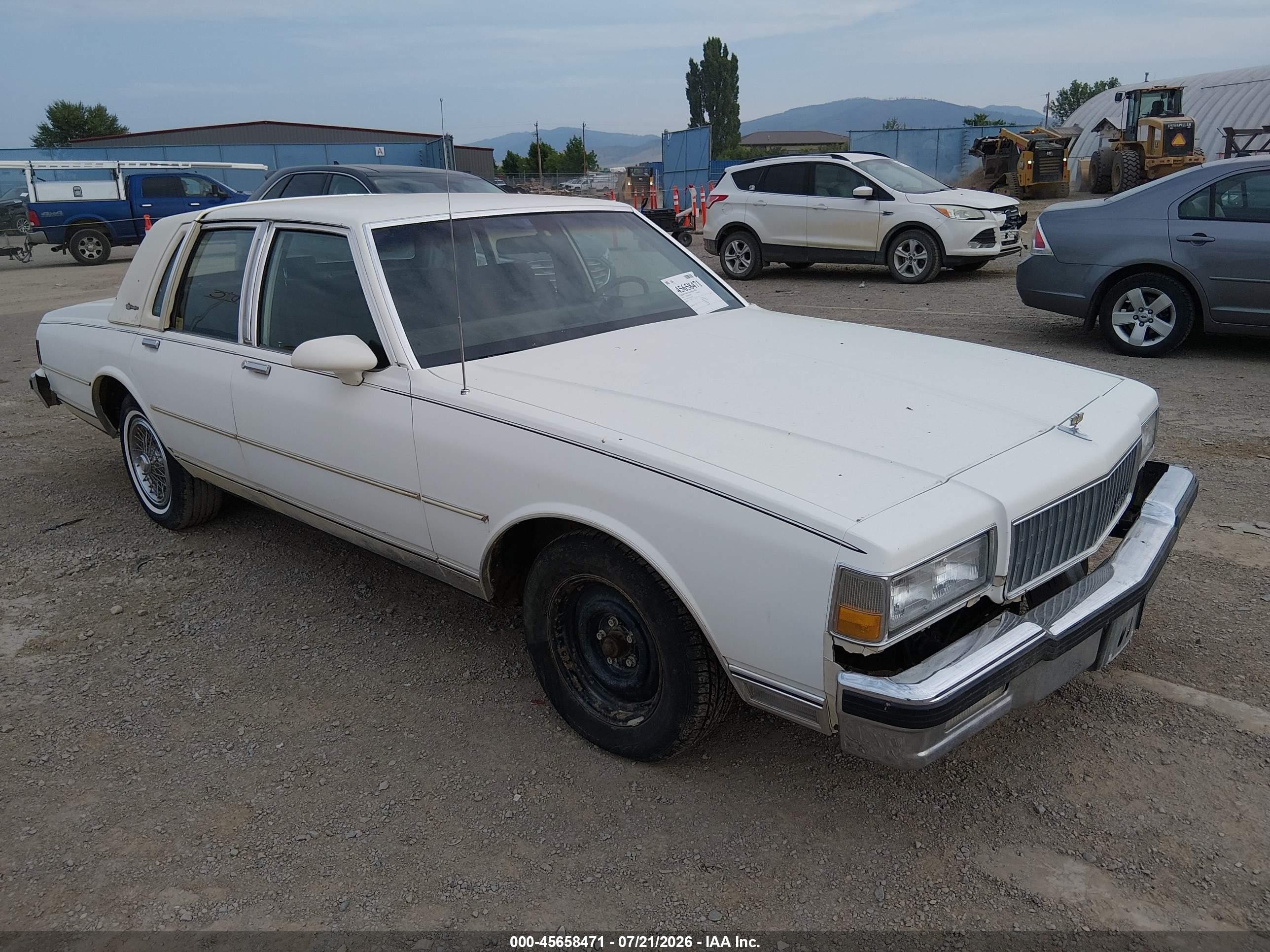 1989 Chevrolet Caprice Classic Brougham Белый vin: 1G1BU51E3KA142062