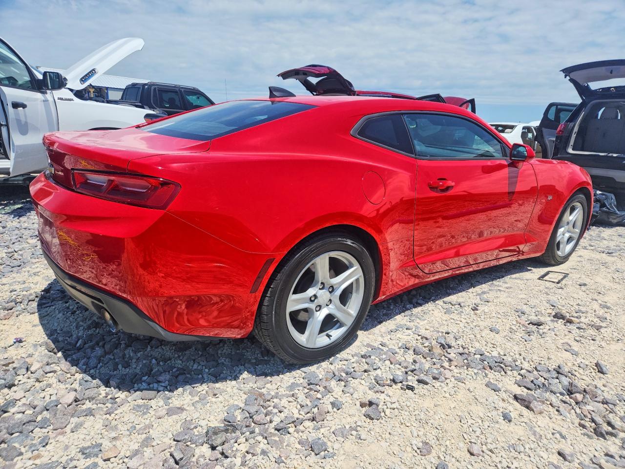 2017 Chevrolet Camaro Lt Red vin: 1G1FB1RS0H0109691