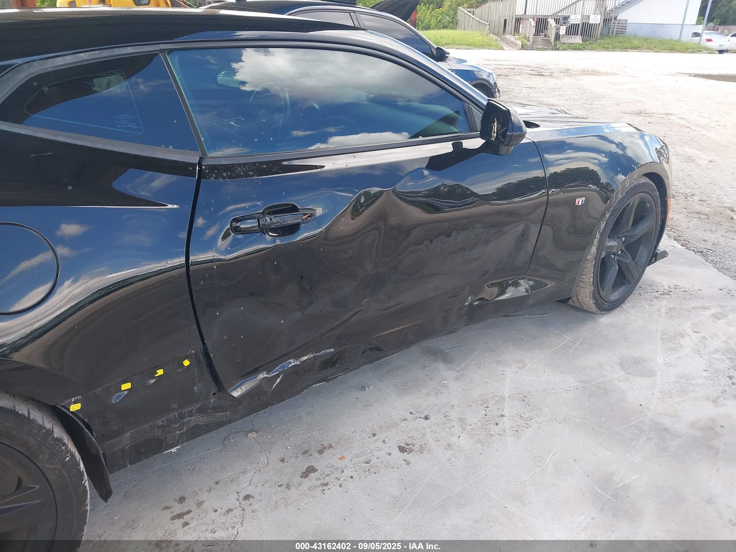 2018 Chevrolet Camaro 1lt Черный vin: 1G1FB1RS1J0107017